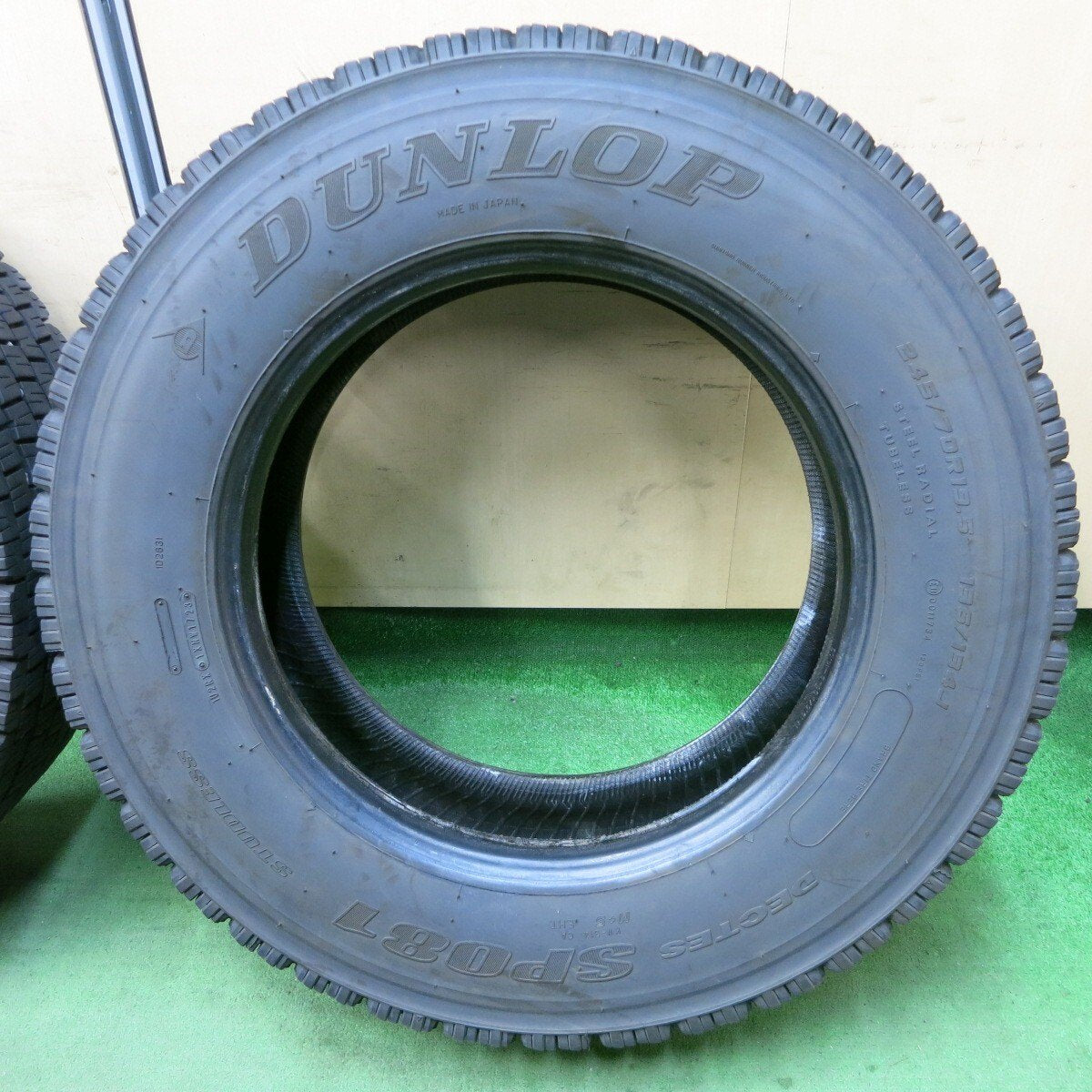 4本 23年★トラック タイヤ 245/70R19.5 136/134J スタッドレス ダンロップ デクテス SP081 DECTES 19.5インチ★5030301ナスタ