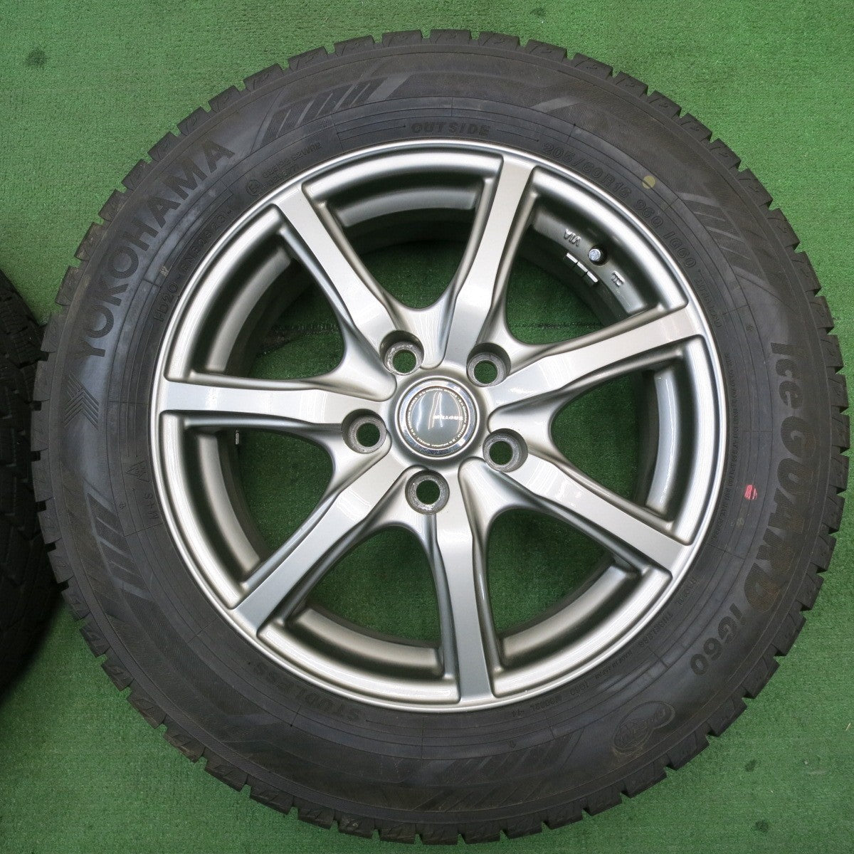 タイヤほぼ未使用!23年!キレイ★スタッドレス 205/60R16 ヨコハマ アイスガード iG60 MiLLOUS ミルアス 16インチ PCD114.3/5H★5051501NJス