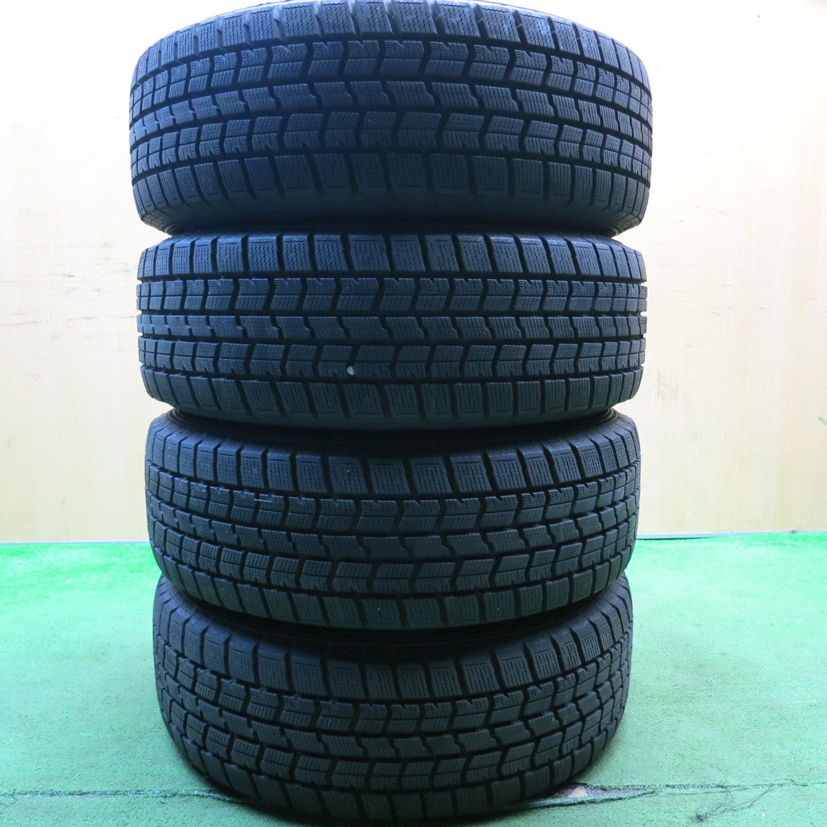 バリ溝!23年!キレイ!9.5分★スタッドレス 195/65R15 グッドイヤー アイスナビ7 ravrion LUMIERE ラブリオン 15インチ PCD114.3/5H★5052503HAス