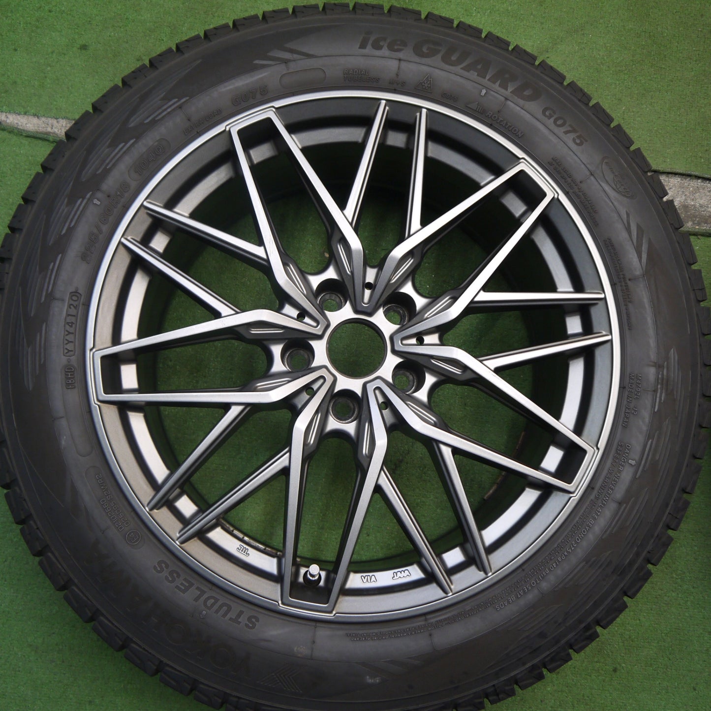 バリ溝!キレイ!9.5分★BMW 等 EUROBAHN nurburg MTX 225/60R18 スタッドレス ヨコハマ アイスガード G075 ユーロバーン ニュルブルグ PCD112/5H★5070811Hス