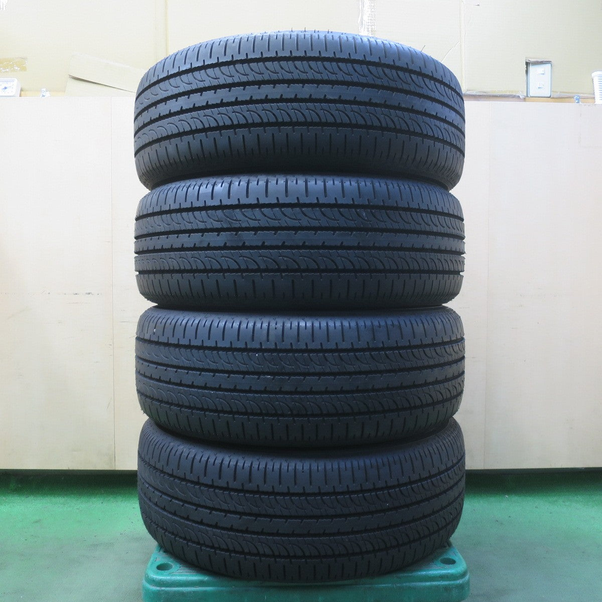 新車外し!25年◎三菱 デリカ D:5 シャモニー 純正 225/55R18 ヨコハマ ジオランダー SUV G055 G055E D5 18インチ PCD114.3/5H◎6101309イノ