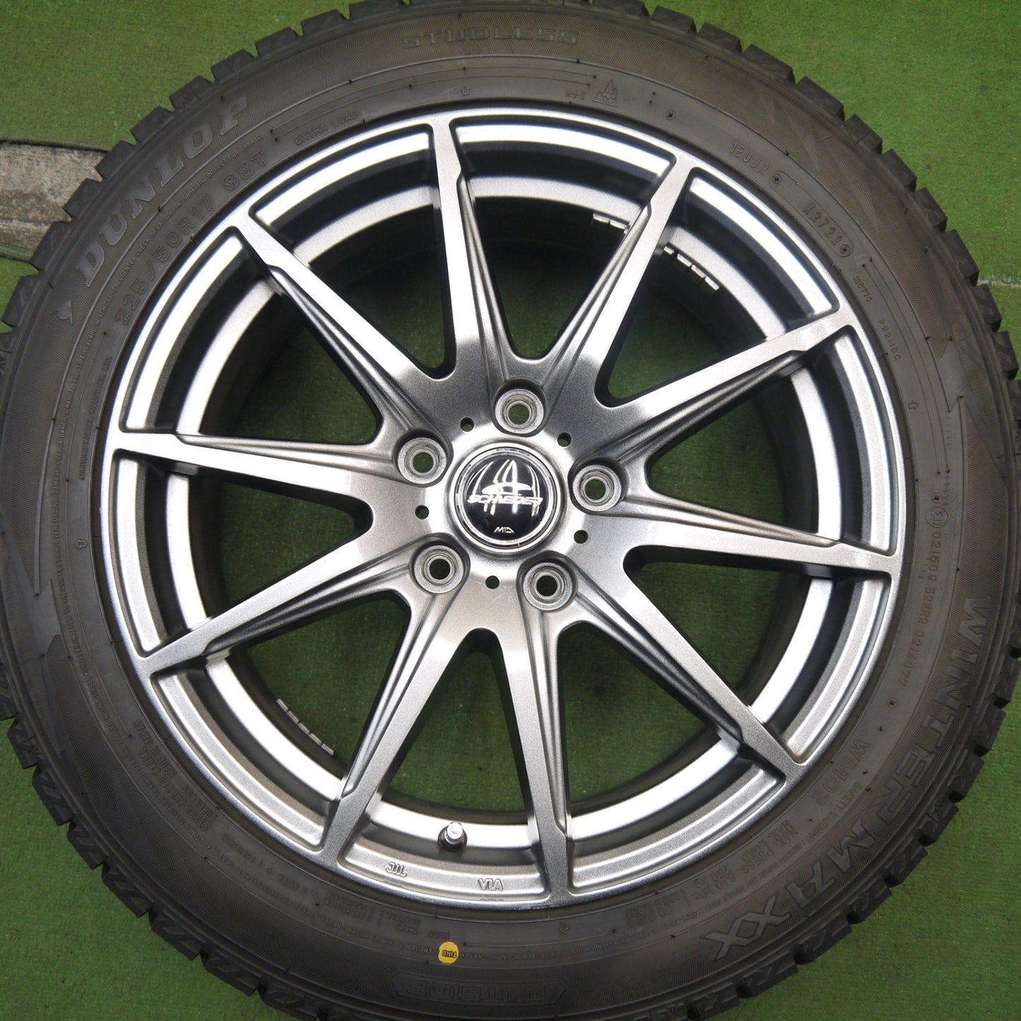 バリ溝!22年!キレイ!9.5分★スタッドレス 225/50R17 ダンロップ ウインターマックス WM02 SCHNEIDER MiD シュナイダー 17インチ PCD114.3/5H★5082601Hス