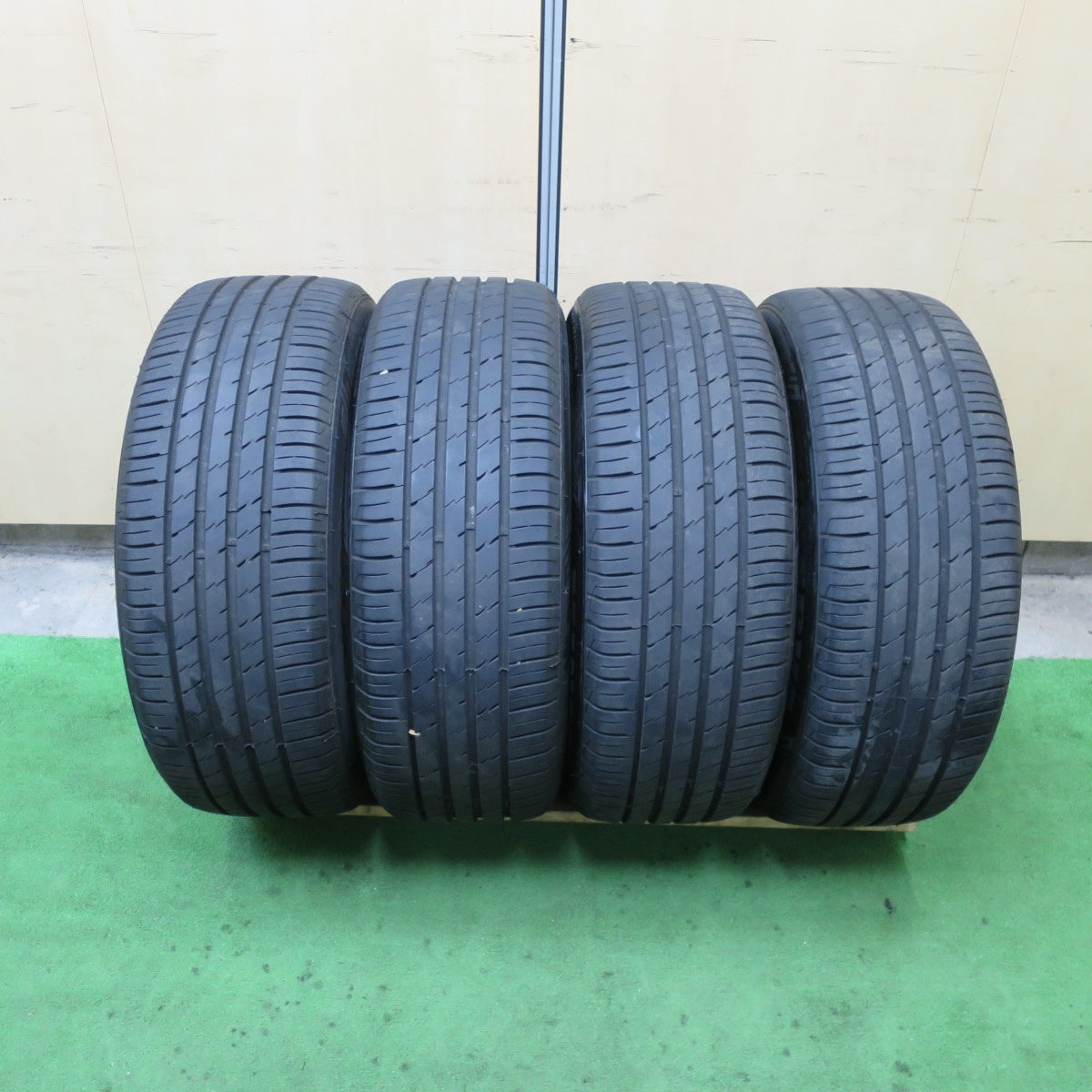 バリ溝!22年!キレイ!9分★トヨタ 60系 ハリアー プレミアム 純正 235/55R18 ミネルバ ECOSPEED2 SUV 18インチ PCD114.3/5H★5062301TTノ