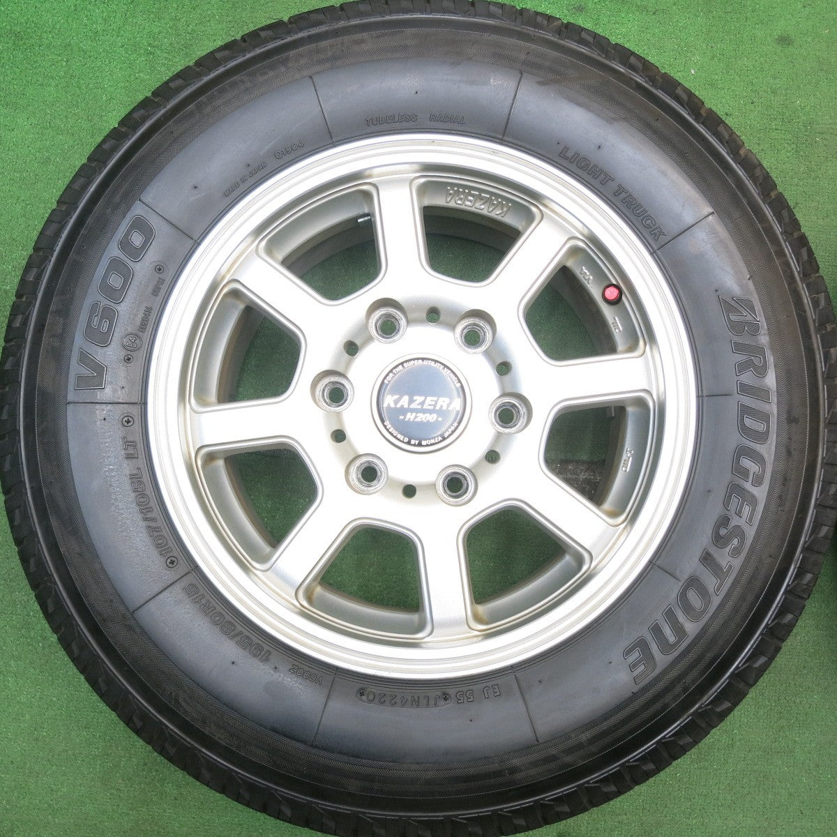 バリ溝!9.5分★195/80R15 107/105L ブリヂストン V600 KAZERA H200 MONZA カゼラ モンツァ 15インチ PCD139.7/6H★5052405HAノ