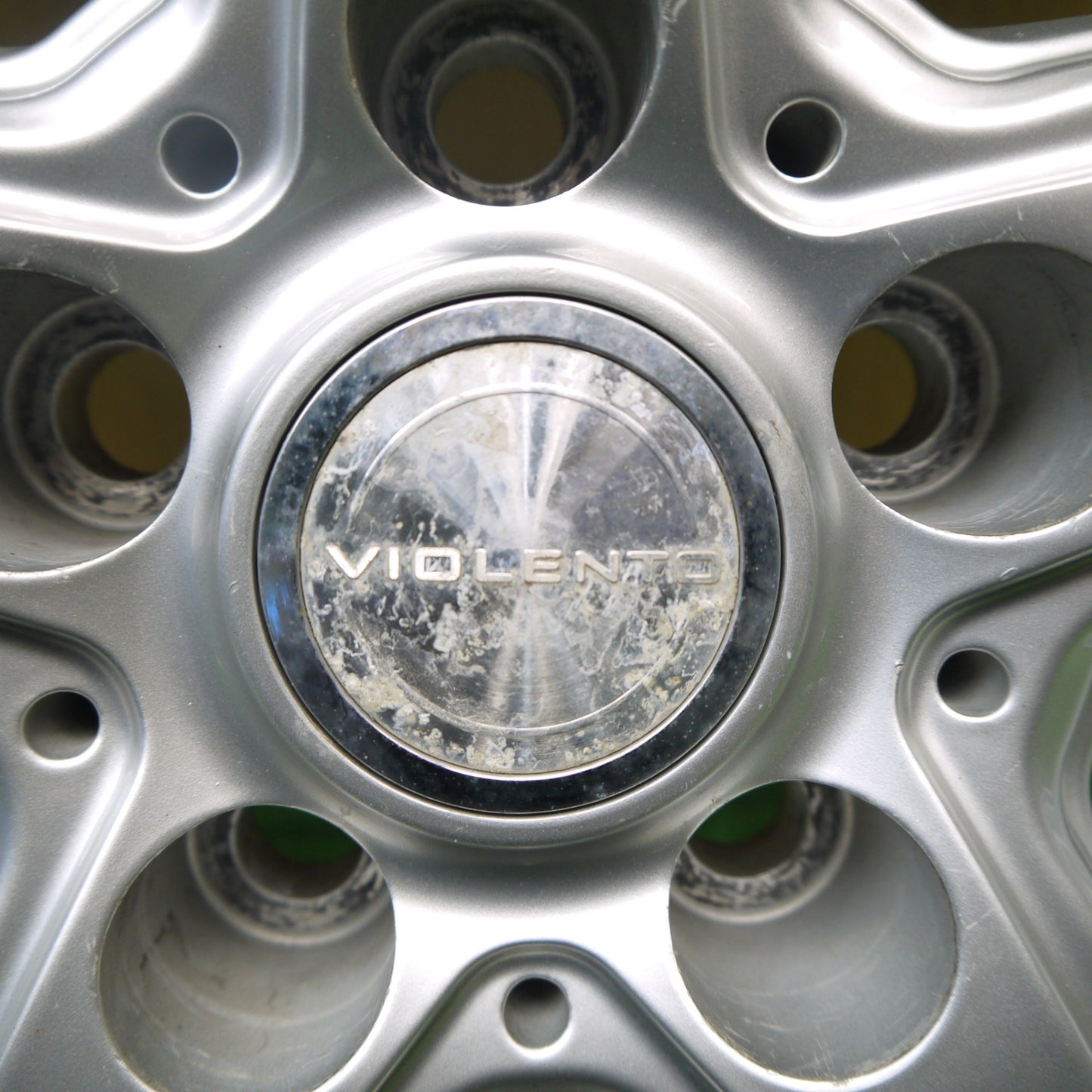 バリ溝!キレイ!9.5分★スタッドレス 205/60R16 ヨコハマ アイスガード iG50 プラス VIOLENTO ヴィオレント 16インチ PCD114.3/5H★5041401Hス