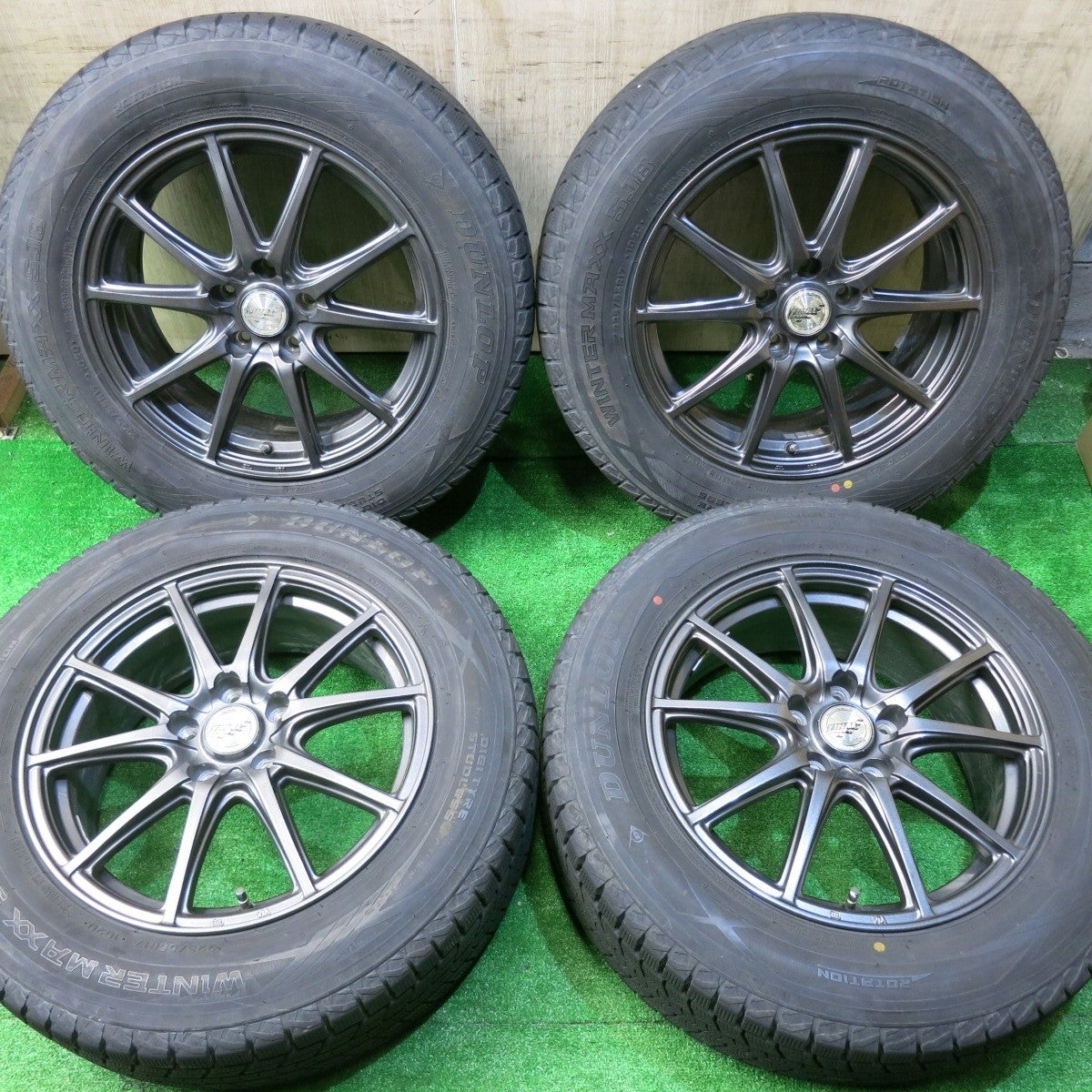 バリ溝！キレイ！9分☆スタッドレス 225/65R17 ダンロップ