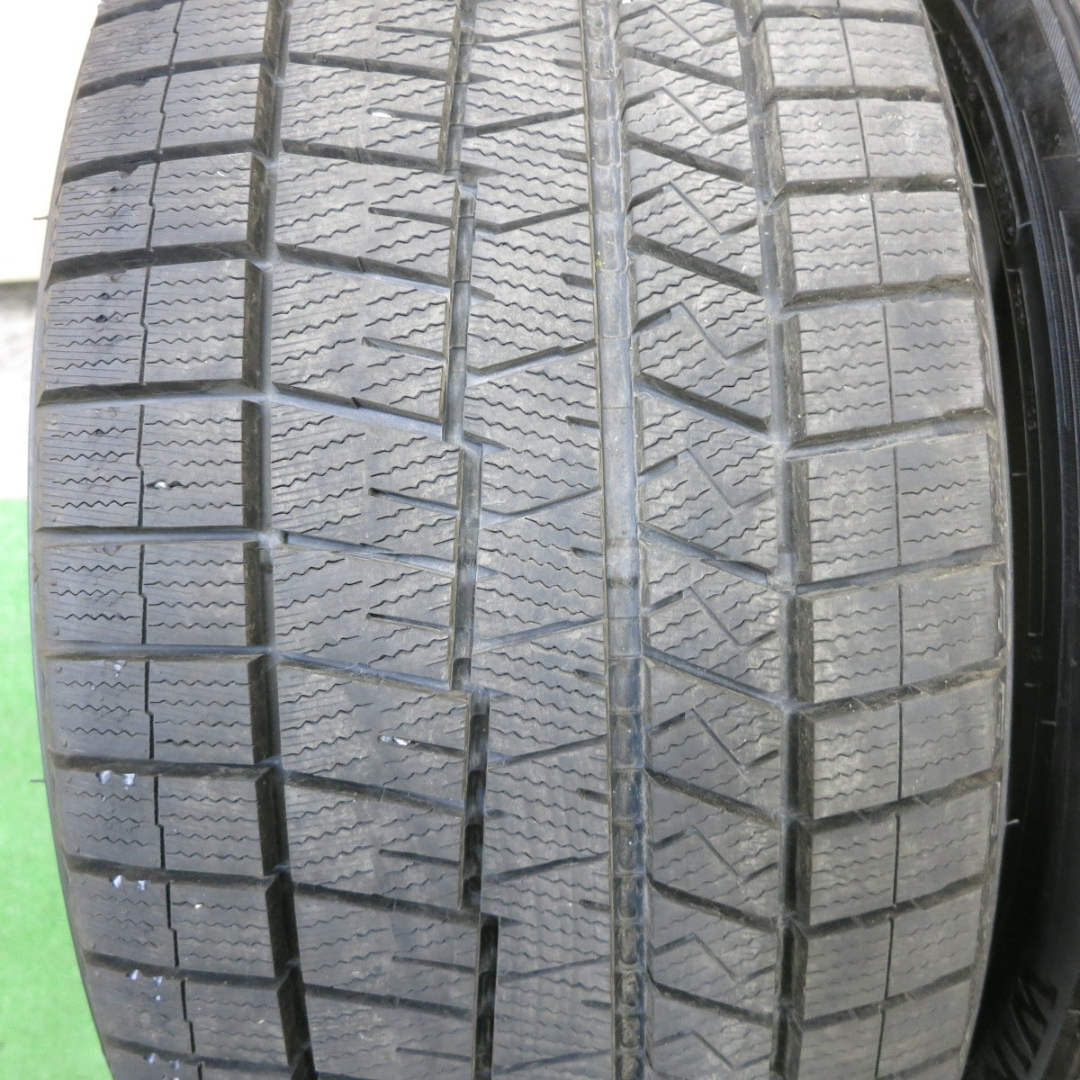 バリ溝!22年!9.5分以上!2本★スタッドレス 255/45R18 ダンロップ ウインターマックス 03 タイヤ 18インチ ベンツ BMW 等★5073004ナスタ