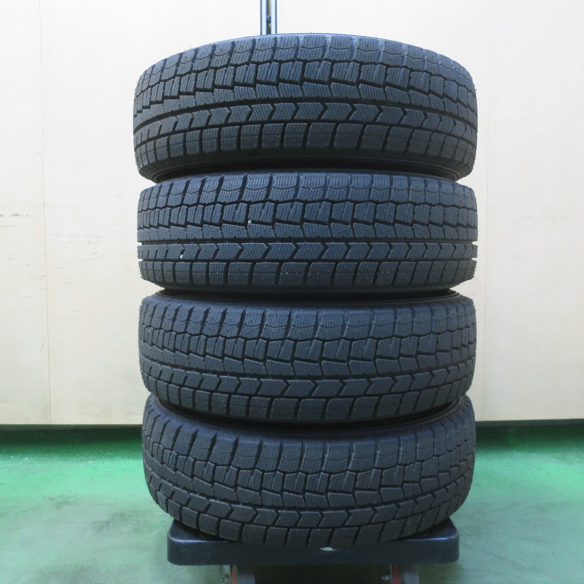 ほぼ未使用!25年★スタッドレス 175/65R15 ダンロップ ウインターマックス WM02 DUFACT デュファクト 15インチ PCD100/4H★6041108イス