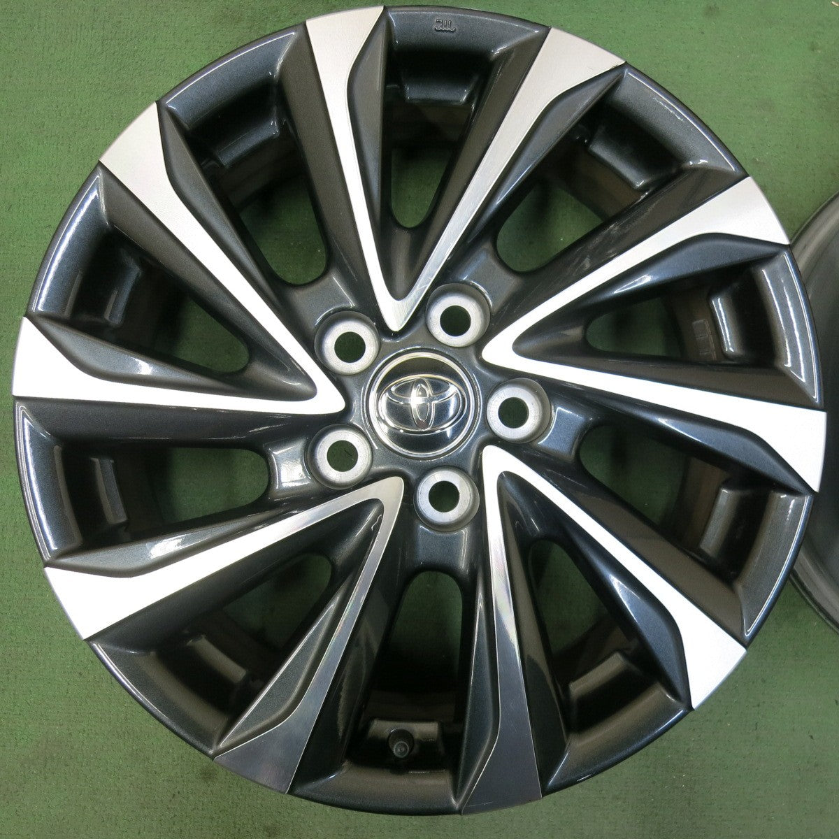 4本価格★トヨタ 90系 ノア ヴォクシー 純正 ホイール 17インチ 17×6J PCD114.3/5H★5071106SYホ