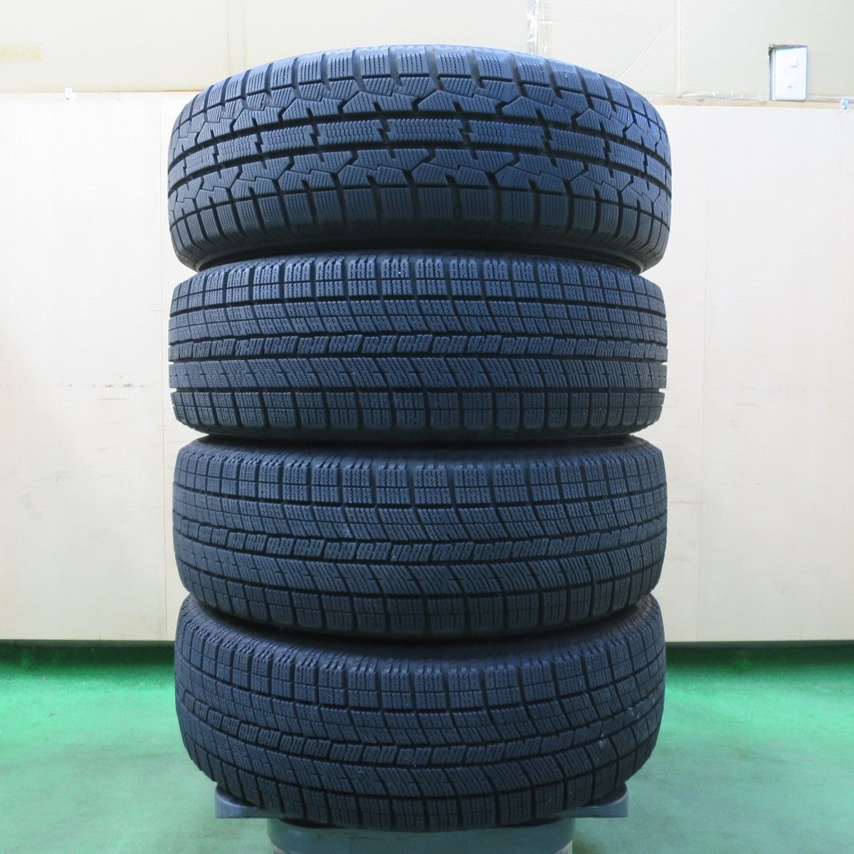 バリ溝!9.5分★プリウス 等 195/65R15 スタッドレス ナンカン アイスアクティバ AW-1 トーヨー オブザーブ ガリット GIZ JOKER 15インチ PCD100/5H★5011806イス