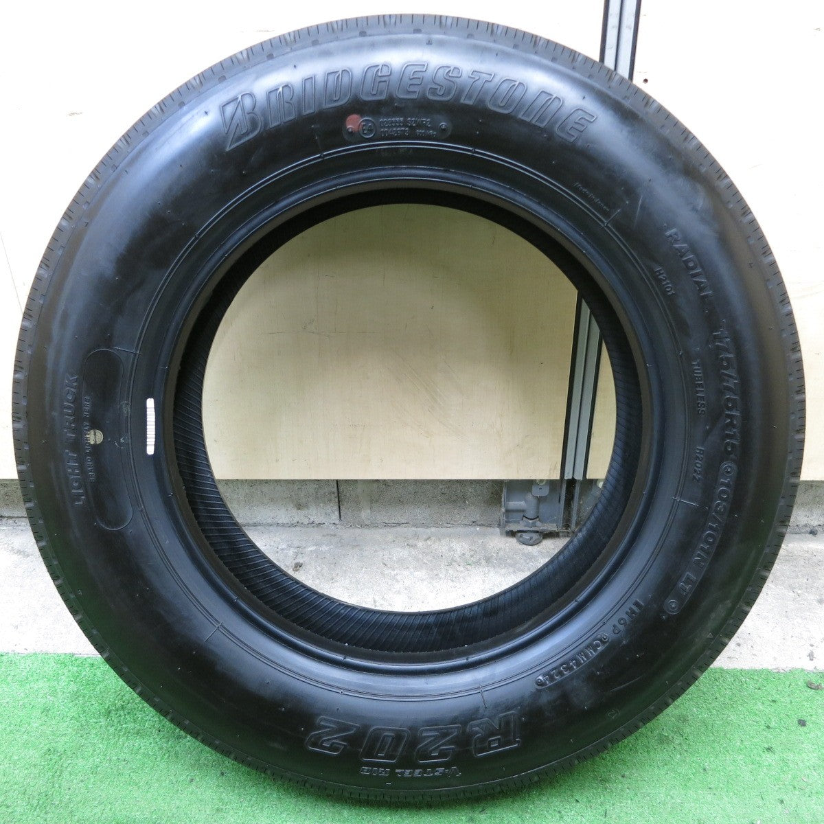 新車外し!24年!1本★トラック タイヤ 175/75R15 103/101N ブリヂストン R202 15インチ★5090602ナノタ