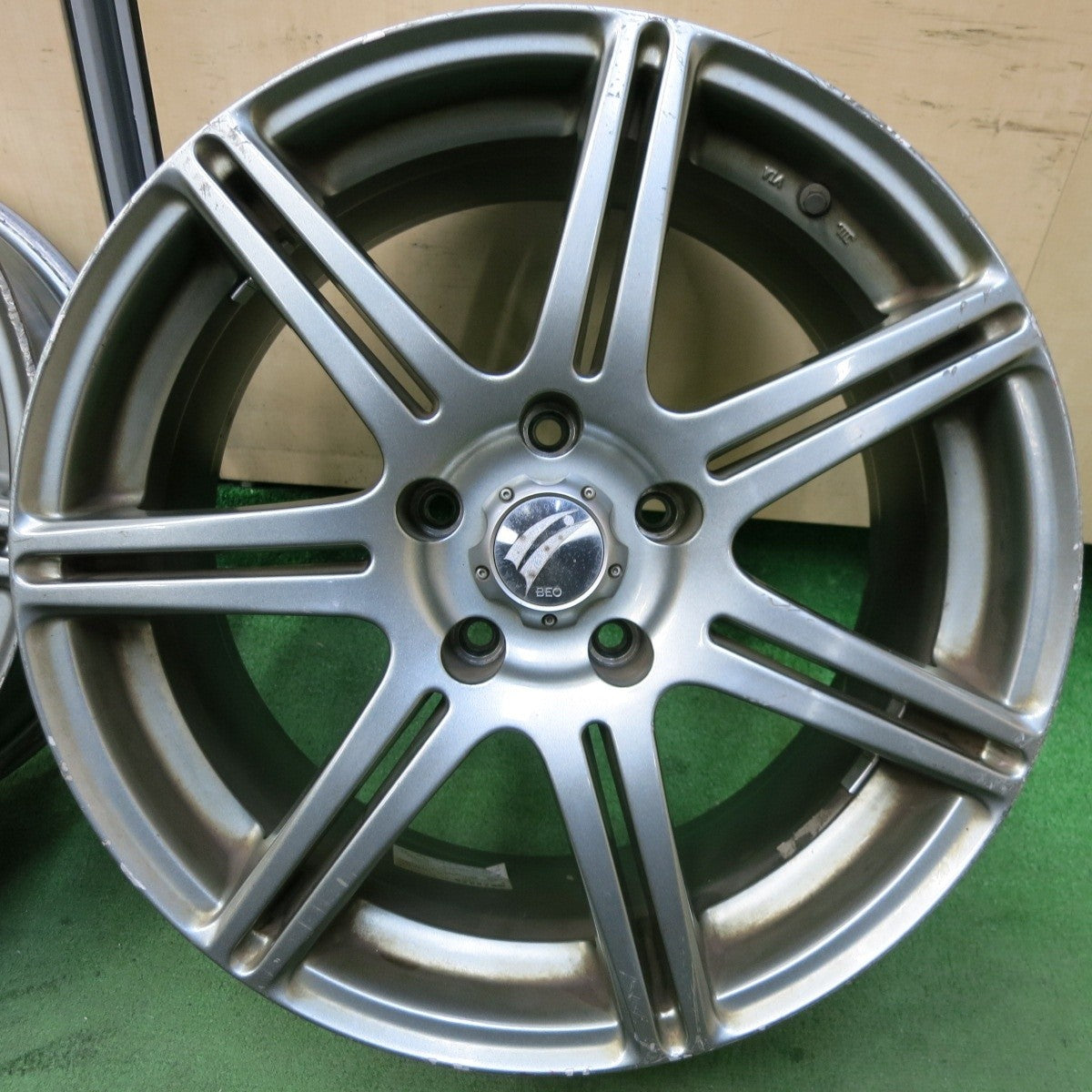 4本価格★BEO ホイール 17インチ ベオ 社外 アルミ 17×8JJ PCD114.3/5H★5021008SYホ