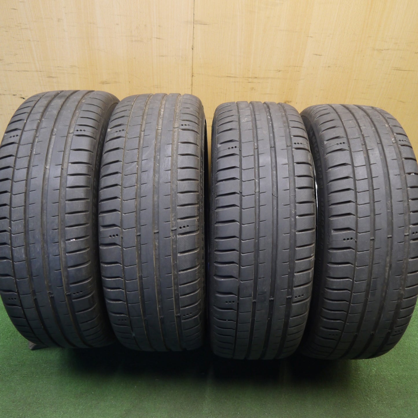 バリ溝!25年!キレイ!9.5分以上★LEONIS RT 225/40R19 ミシュラン パイロットスポーツ5 レオニス 19インチ PCD114.3/5H★6031704Hノ
