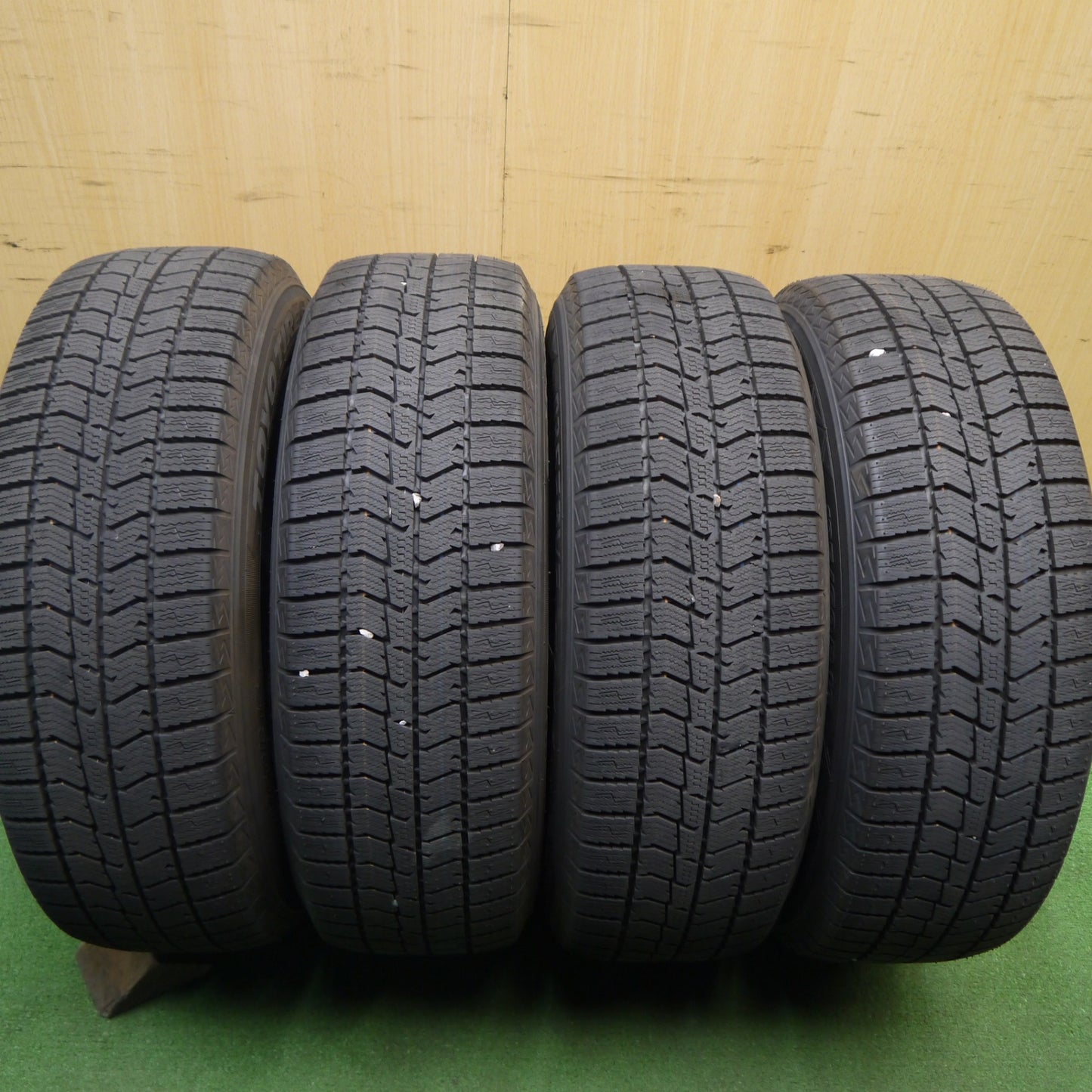 ほぼ未使用!25年!キレイ★スタッドレス 195/60R16 トーヨー オブザーブ GIZ3 BALMINUM LS10 バルミナ 16インチ PCD114.3/5H★6030202Hス