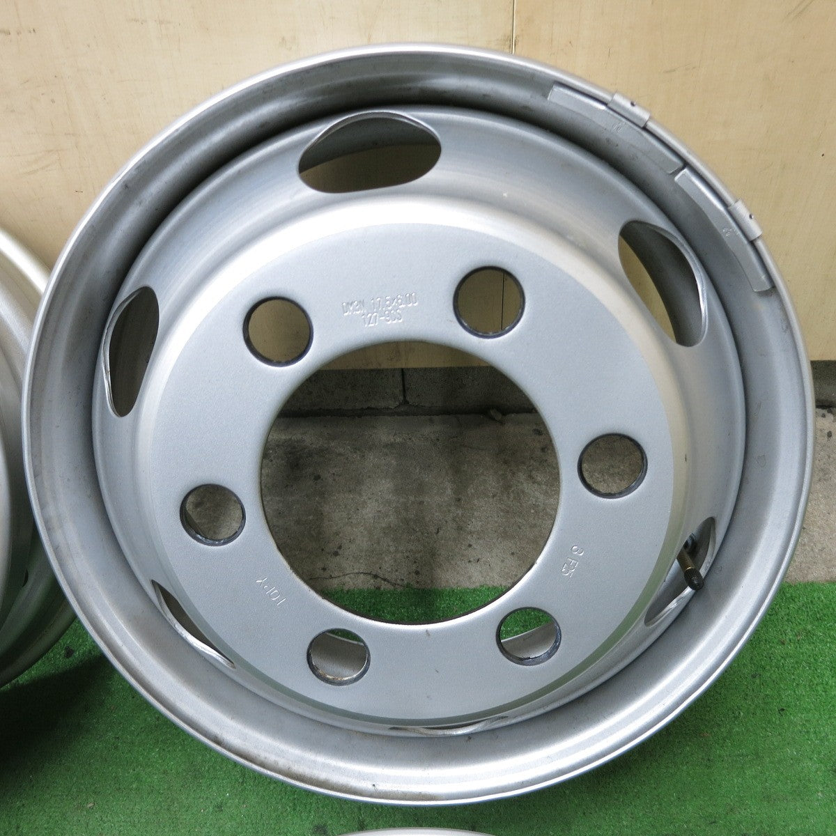キレイ!6本★トラック TOPY スチール ホイール DM3N 17.5×6.00 127-9CS 17.5インチ トピー PCD222.25/6H★5101102ナホ