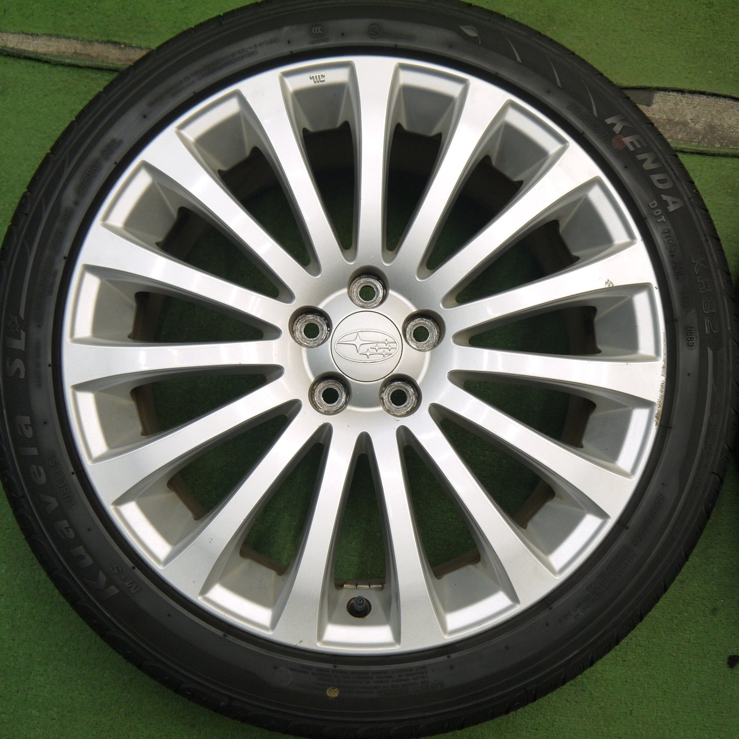 バリ溝!22年!8.5分★スバル レガシィ 純正 225/45R18 ヨコハマ エコス ES31 ケンダ Kuavela SL KR32 18インチ PCD100/5H★5061802Hノ