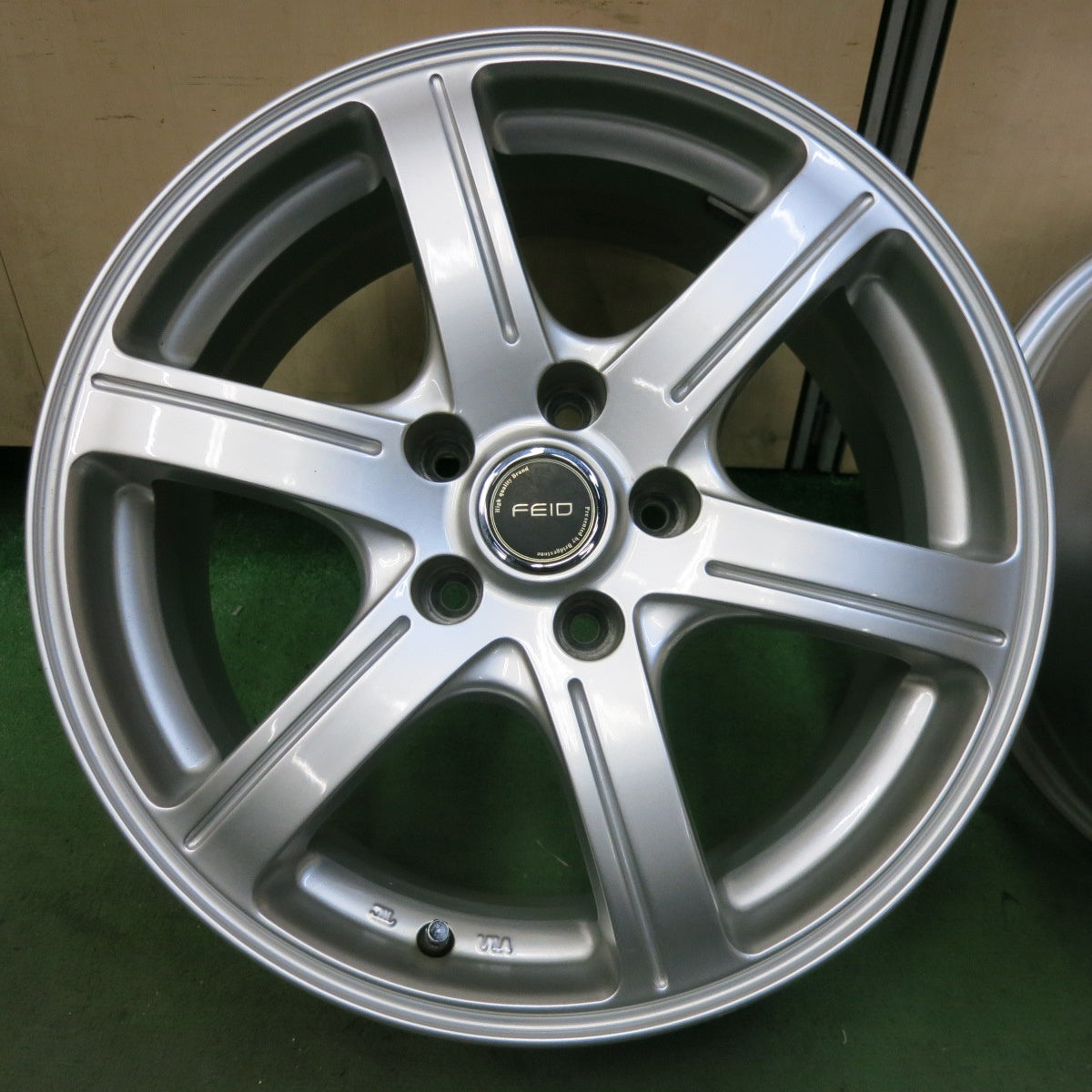 キレイ★FEID ブリヂストン製 17インチ ホイール 17×7J PCD114.3/5H★5051305SYホ