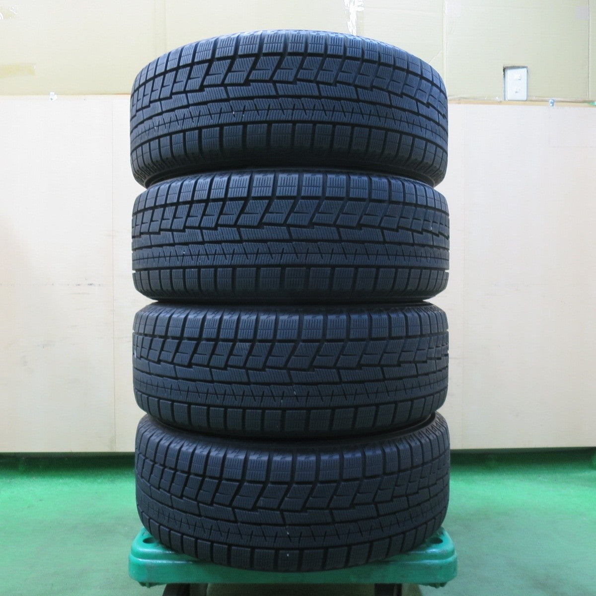 超バリ溝!22年!キレイ!ほぼ10分★BMW 等 MOTEC NUR 阿部商会 205/55R16 スタッドレス ヨコハマ アイスガード iG60 モーテック ニュル 16インチ PCD120/5H★5011009イス