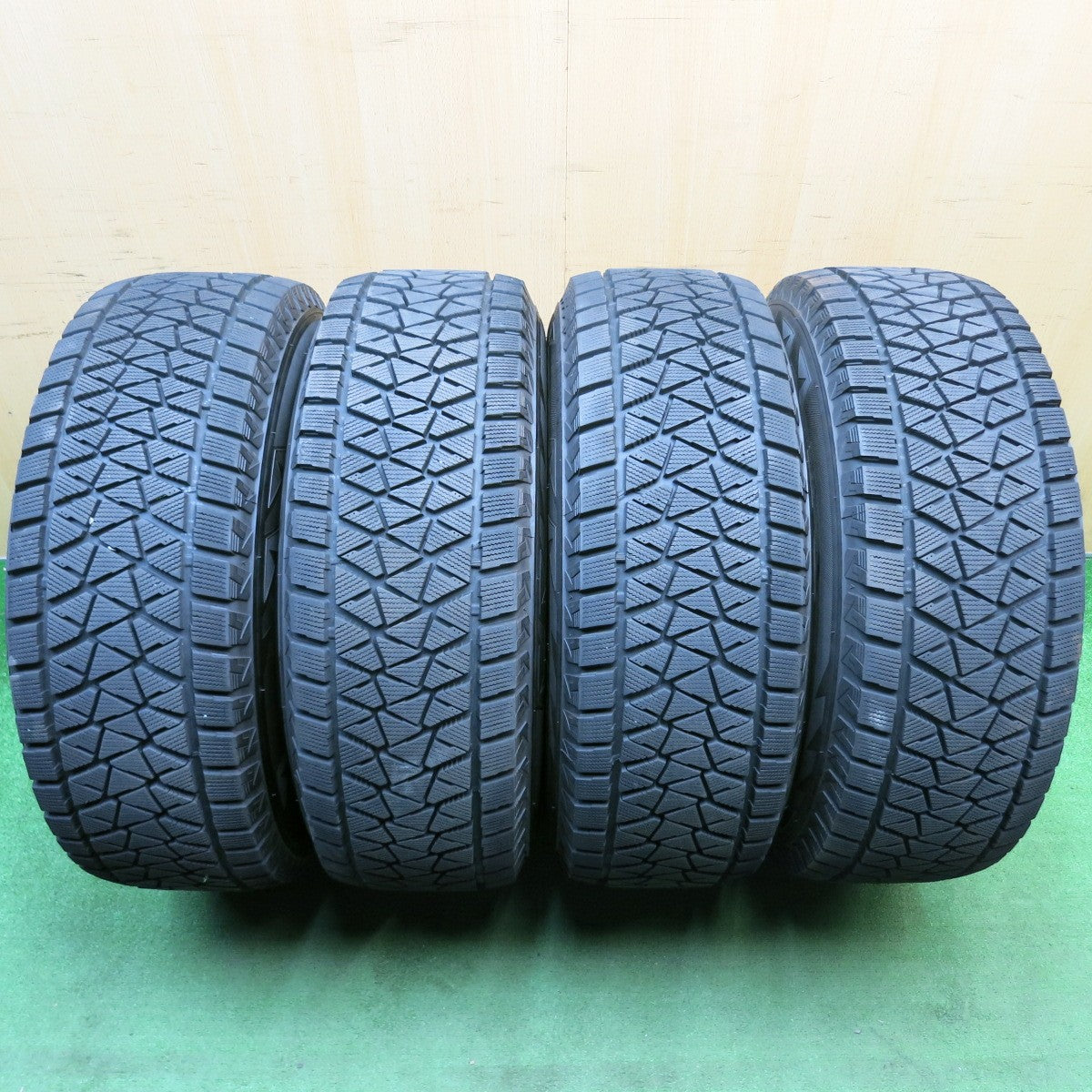 バリ溝!9.5分★ベンツ W463 Gクラス ゲレンデ 純正 265/70R16 スタッドレス ブリヂストン ブリザック DM-V2 16インチ PCD130/5H★6050201HAス