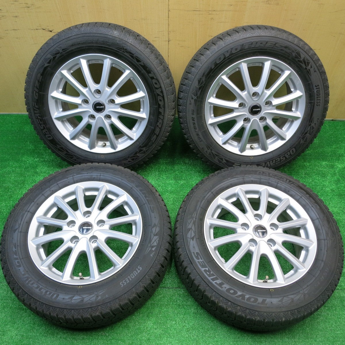 バリ溝!23年!キレイ!9分★スタッドレス 195/65R15 トーヨー オブザーブ GIZ2 QRASIZ VS6 KOSEI クレイシズ コーセイ 15インチ PCD114.3/5H★5100909HAス