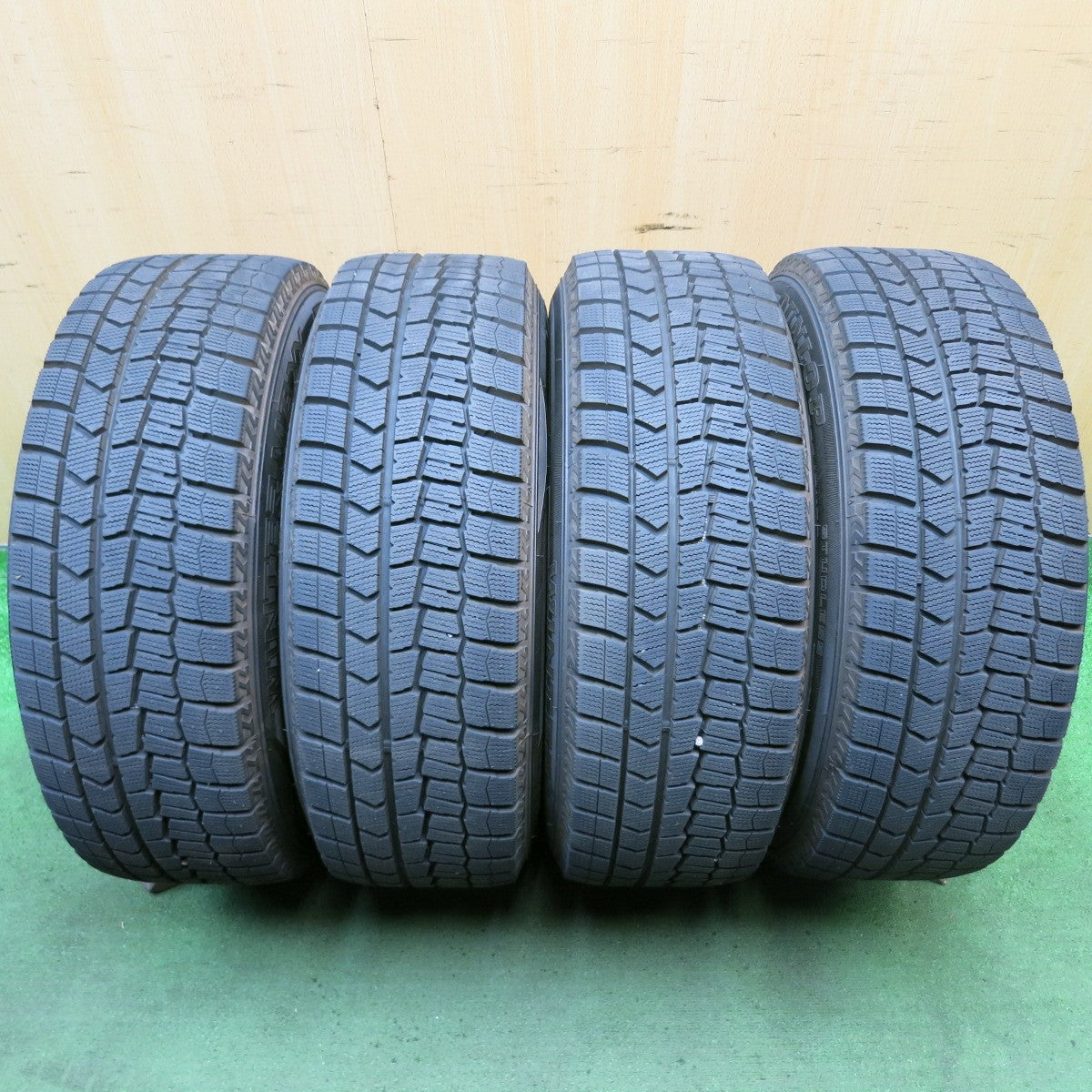 超バリ溝!22年!キレイ!9.5分以上★アウディ A4 8W 純正 205/60R16 スタッドレス ダンロップ ウインターマックス WM02 16インチ PCD112/5H★5080210HAス