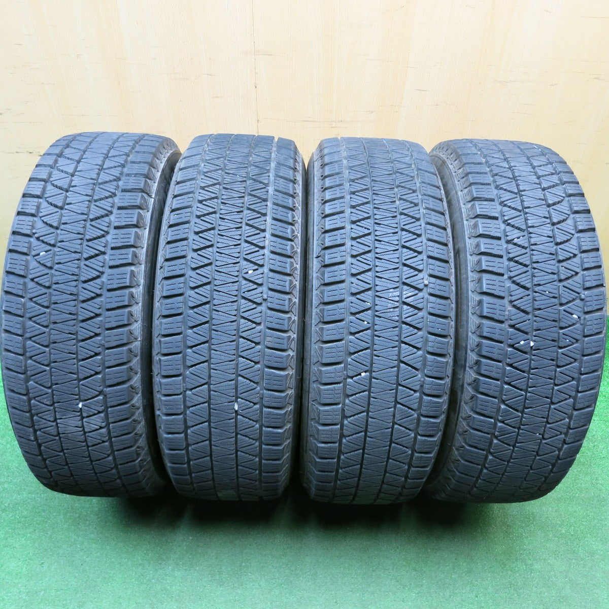 バリ溝!22年!キレイ!9.5分★スタッドレス 225/65R17 ブリヂストン ブリザック DM-V3 TOPRUN トップラン 17インチ PCD114.3/5H★5121402HAス