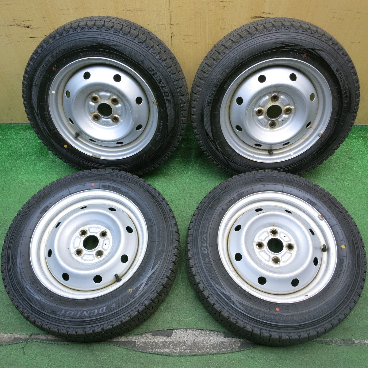 バリ溝!9.5分★トヨタ サクシード 純正 TOPY スチール 155/80R14 88/86N スタッドレス ダンロップ ウインターマックス SV01 14インチ PCD100/4H★5080203HAス