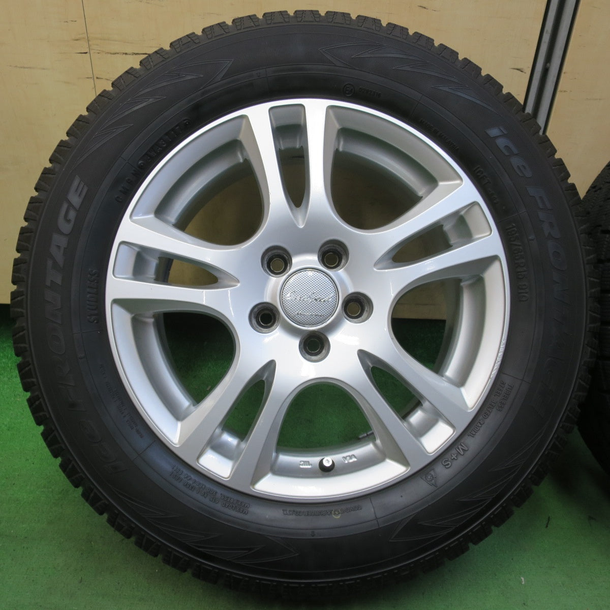 バリ溝!9.5分★プリウス 等 195/65R15 スタッドレス アイスフロンテージ EuroSpeed MANARAY SPORT ユーロスピード 15インチ PCD100/5H★5051507イス
