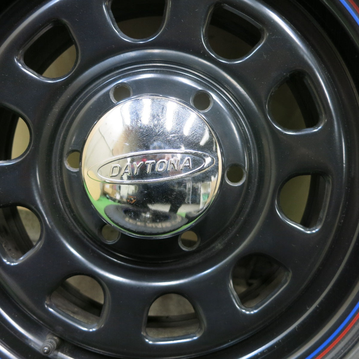 バリ溝!22年!キレイ!9.5分★ハイエース 等 195/80R15 107/105L DAYTONA スタッドレス グッドイヤー アイスナビ カーゴ デイトナ 15インチ PCD139.7/6H★5050701ナス