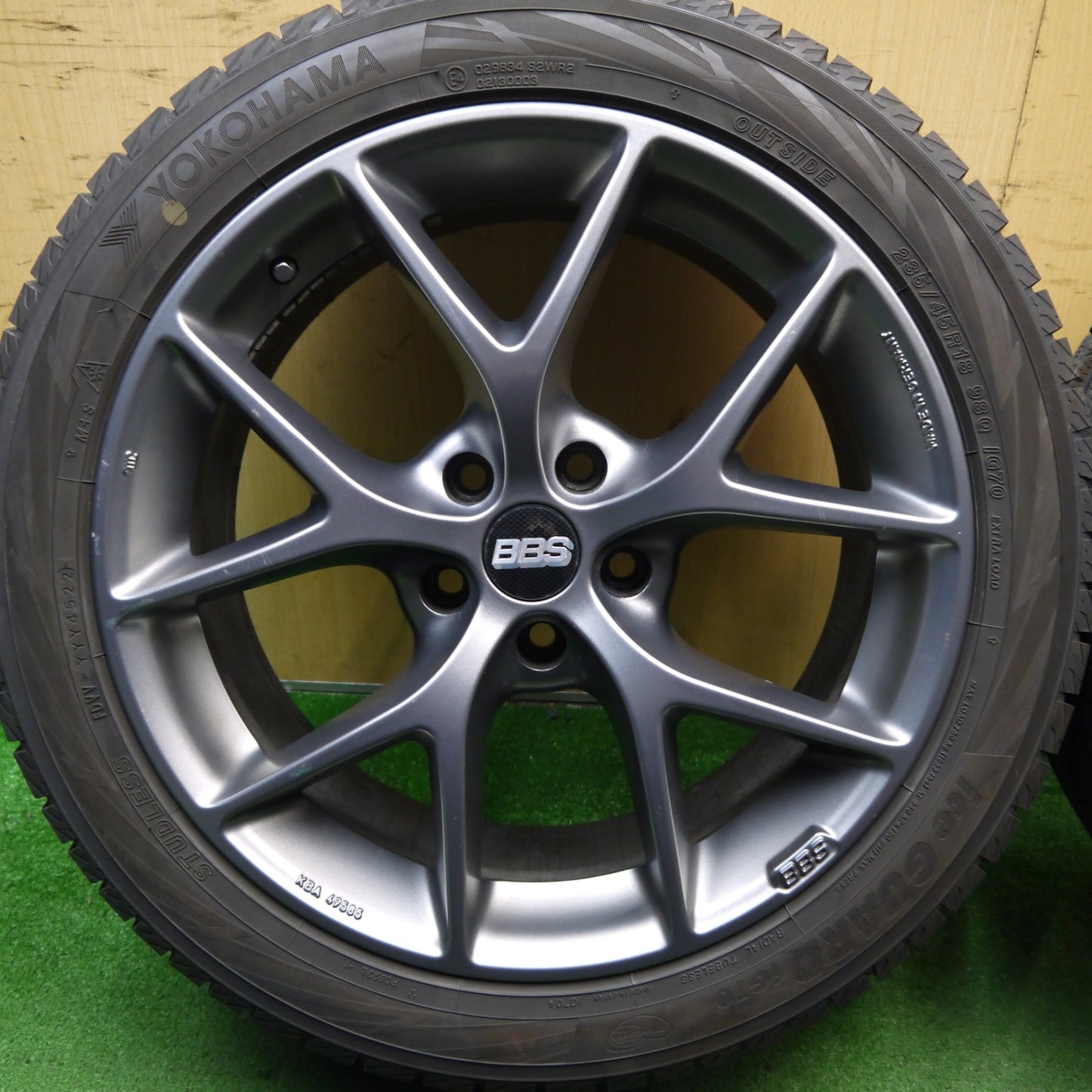 バリ溝!22年!9分★BBS SR014 235/45R18 スタッドレス ヨコハマ アイスガード iG70 18インチ PCD114.3/5H★5060403Hス