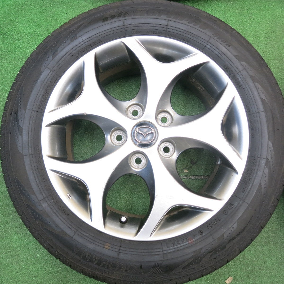 バリ溝!24年!9.5分★マツダ ビアンテ 純正 205/60R16 ヨコハマ BluEarth-RV RV03 16インチ PCD114.3/5H★5050506HAノ