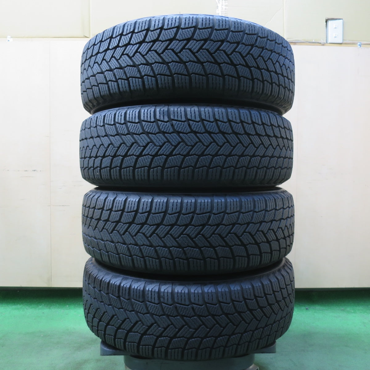 超バリ溝!21年!ほぼ10分★スタッドレス 195/65R15 ミシュラン X-ICE SNOW JOKER ジョーカー 15インチ PCD114.3/5H★5043006イス