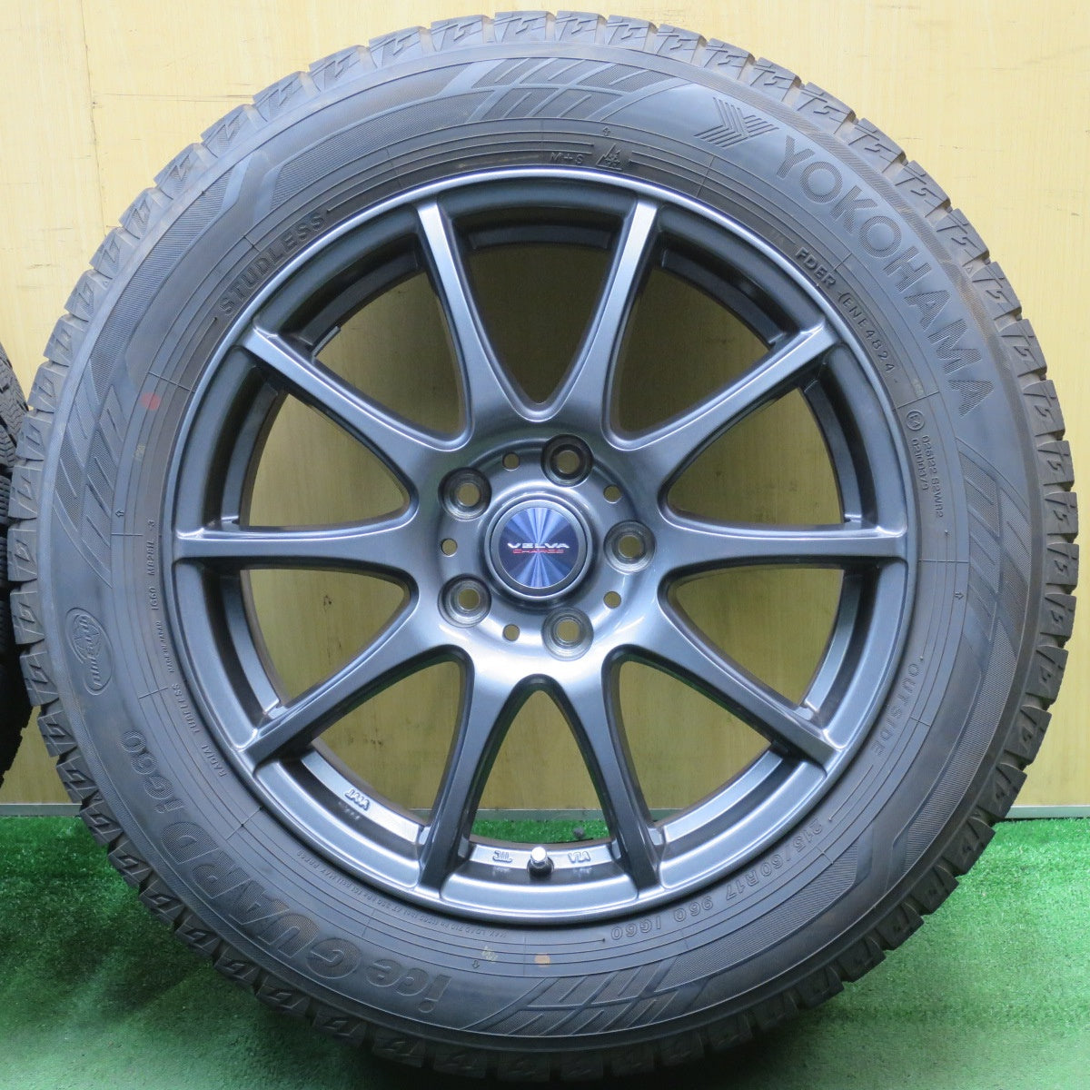 バリ溝!24年!キレイ!9.5分★スタッドレス 215/60R17 ヨコハマ アイスガード iG60 VELVA CHARGE ヴェルヴァ 17インチ PCD114.3/5H★5092903NJス