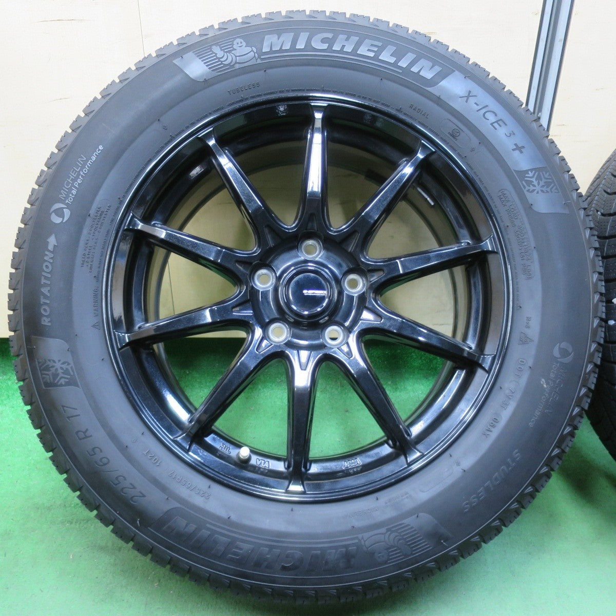 バリ溝!キレイ!9分★G-SPEED スタッドレス 225/65R17 ミシュラン X-ICE3+ Gスピード 17インチ PCD114.3/5H★5032006イス