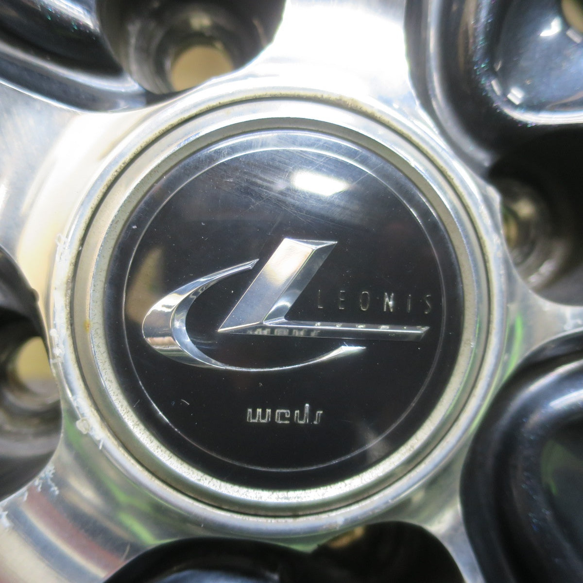 バリ溝!22年!9.5分★LEONIS UC 185/60R16 スタッドレス トーヨー オブザーブ ガリット GIZ 16インチ レオニス PCD100/4H★5040909イス