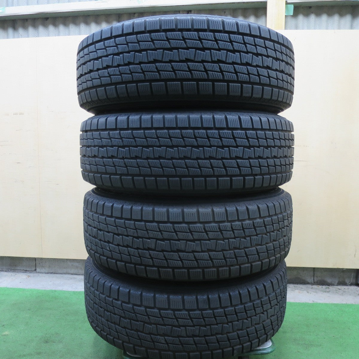 バリ溝!キレイ!9分★スタッドレス 225/65R17 グッドイヤー アイスナビ SUV WAREN ヴァーレン 17インチ PCD114.3/5H★6013106ナス