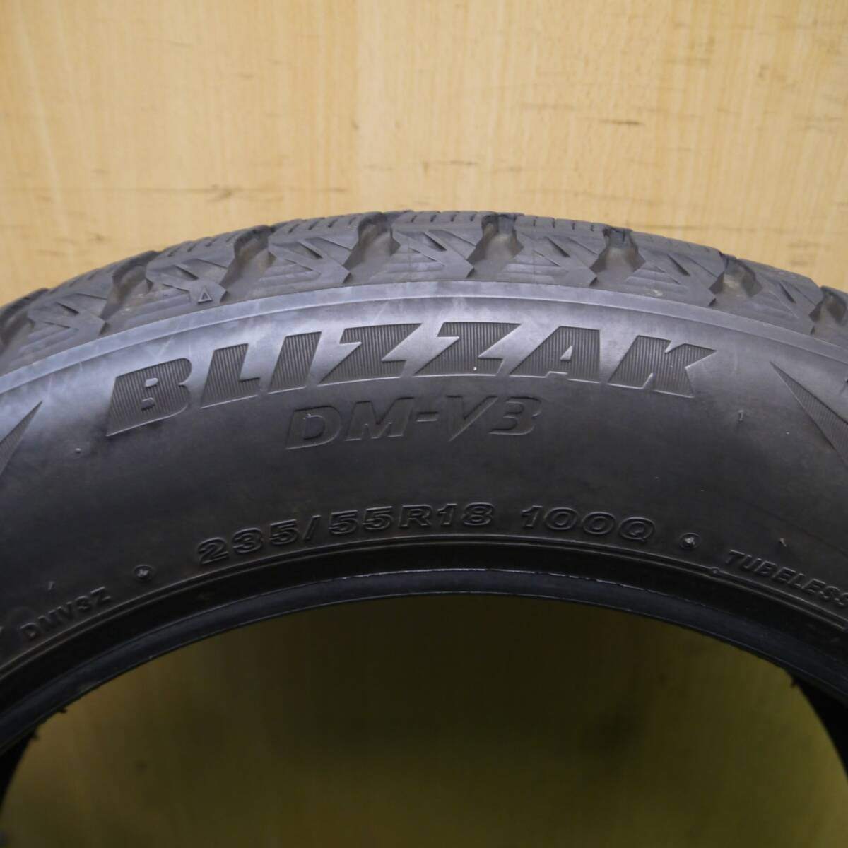 2本価格★スタッドレス 235/55R18 ブリヂストン ブリザック DM-V3 ハリアー RAV4 ヴァンガード レクサスNX等★5011716Hスタ