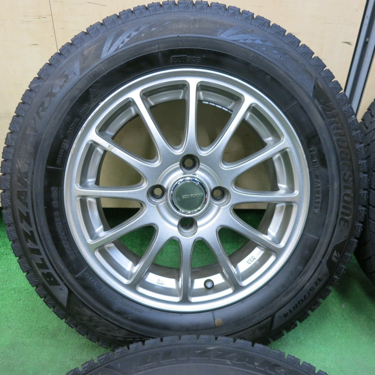 バリ溝!21年!キレイ!ほぼ10分★スタッドレス 175/70R14 ブリヂストン ブリザック VRX3 ECO FORME エコフォルム 14インチ PCD100/4H★4121809SYス