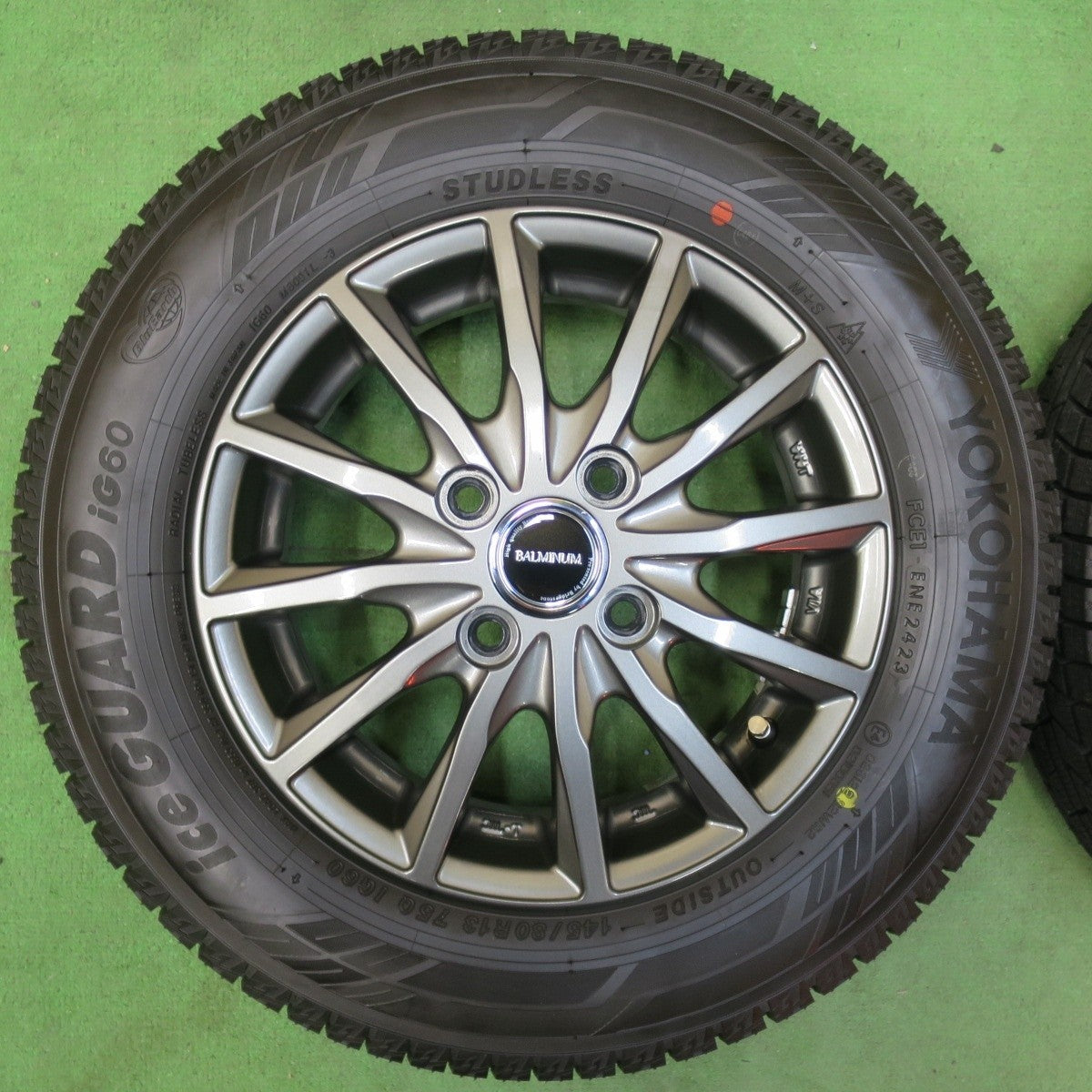 超バリ溝!23年!キレイ!ほぼ10分★スタッドレス 145/80R13 ヨコハマ アイスガード iG60 BALMINUM バルミナ 13インチ PCD100/4H★4123014イス
