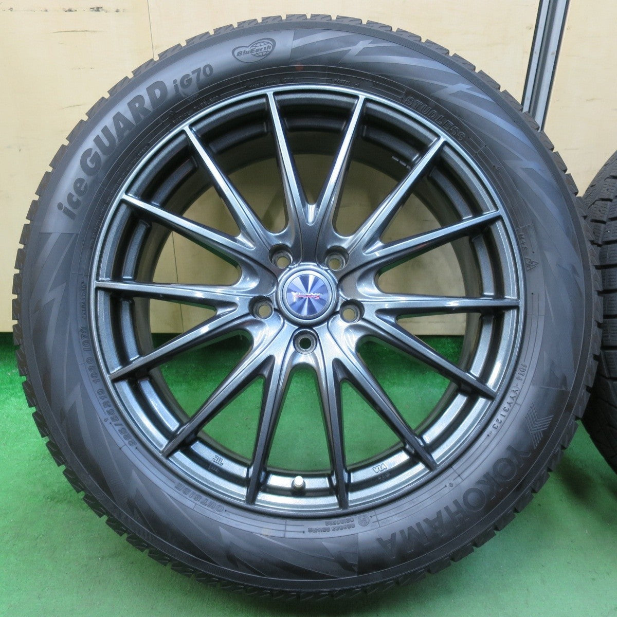 バリ溝!23年!キレイ!9.5分以上★スタッドレス 225/55R19 ヨコハマ アイスガード iG70 VELVA SPORTZ ヴェルヴァ 19インチ PCD114.3/5H★5020105イス