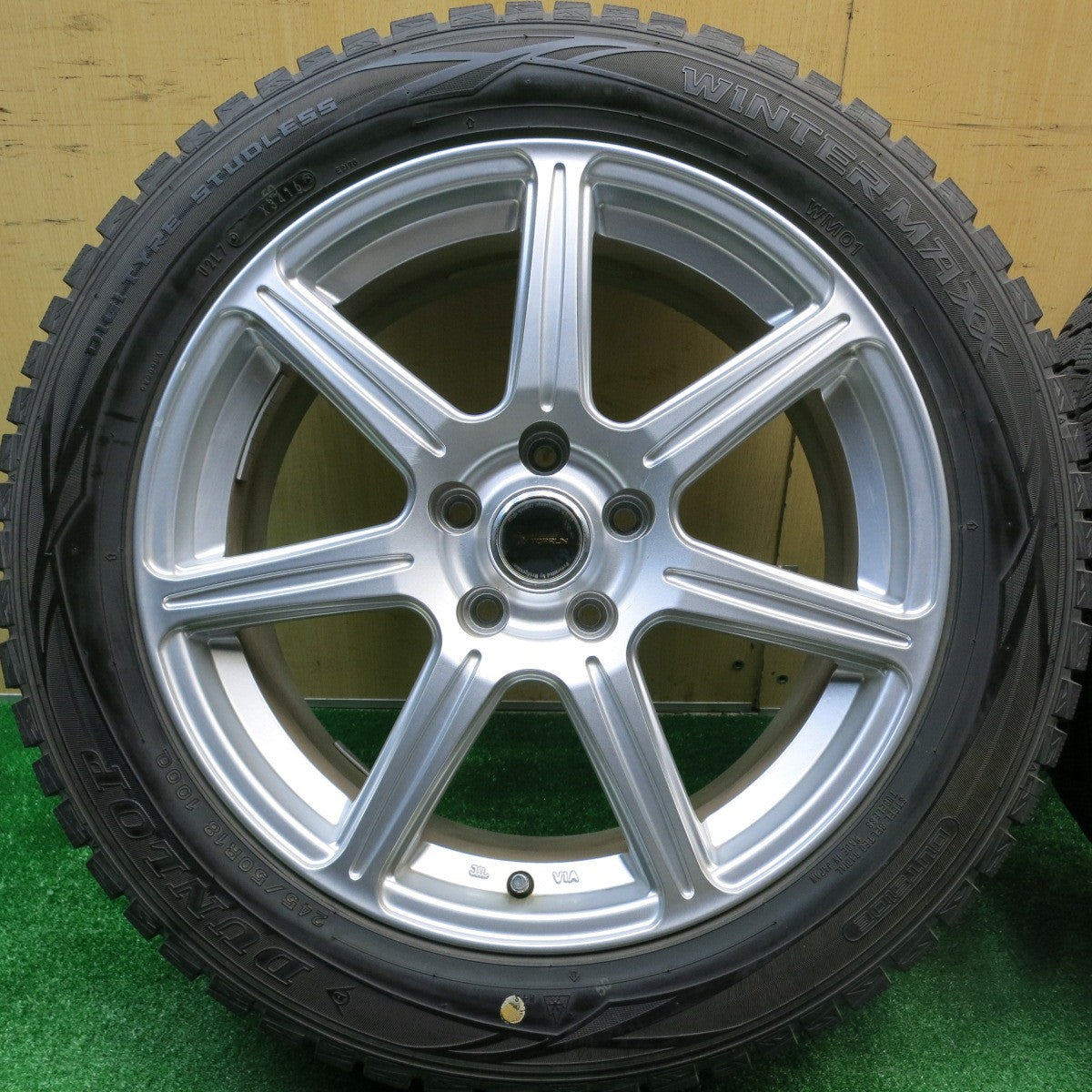 バリ溝!9.5分★スタッドレス 245/50R18 ダンロップ ウインターマックス WM01 TOPRUN トップラン 18インチ PCD114.3/5H★5102509HAス
