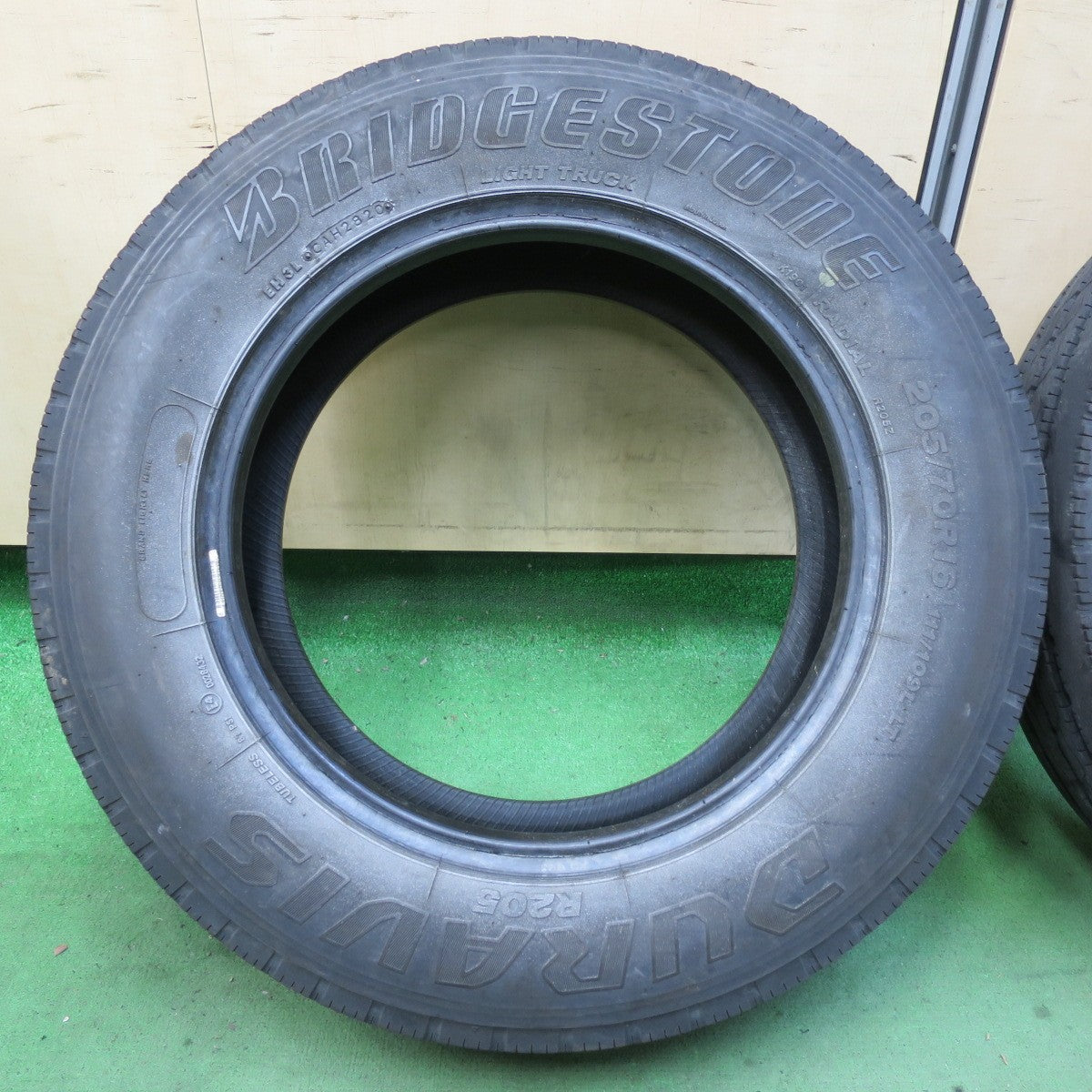 バリ溝!9分!2本★トラック タイヤ 205/70R16 111/109L ブリヂストン デュラビス R205 16インチ★5062604イノタ