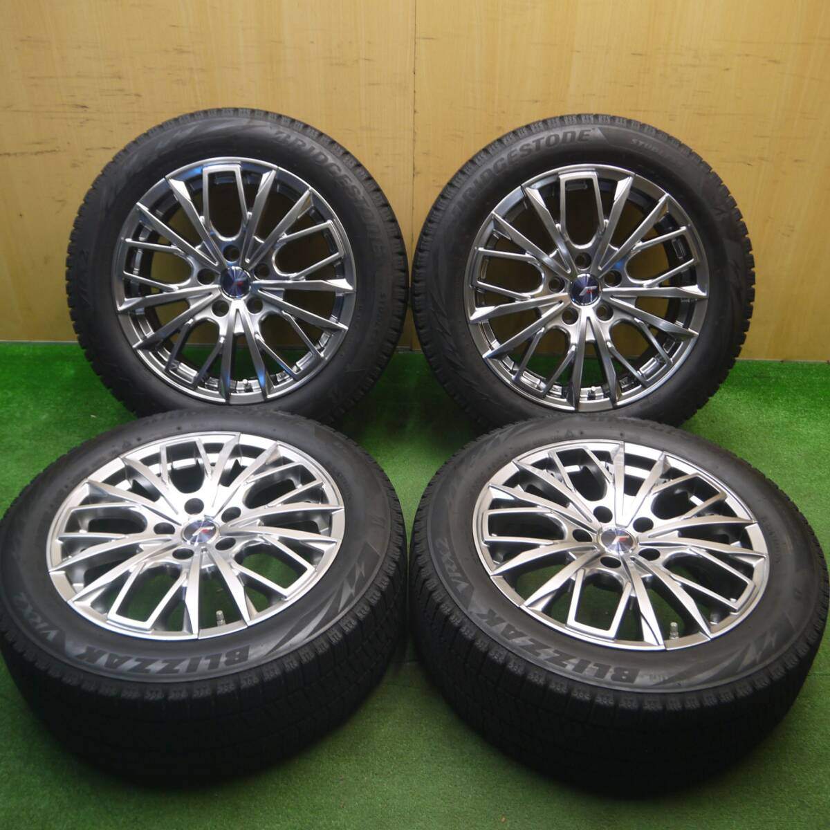 バリ溝!キレイ!8.5分★Lehrmeister L-F FIRST 215/55R17 スタッドレス ブリヂストン ブリザック VRX2 レアマイスター LFファースト 17インチ PCD114.3/5H★5021011Hス