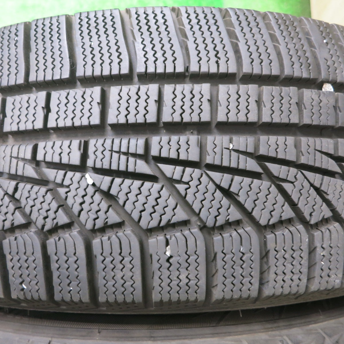 バリ溝!22年!キレイ!9.5分★プリウス 等 185/65R15 スタッドレス ハンコック ウインター アイセプト IZ2A Exceeder エクシーダー 15インチ PCD100/5H★5051702NJス
