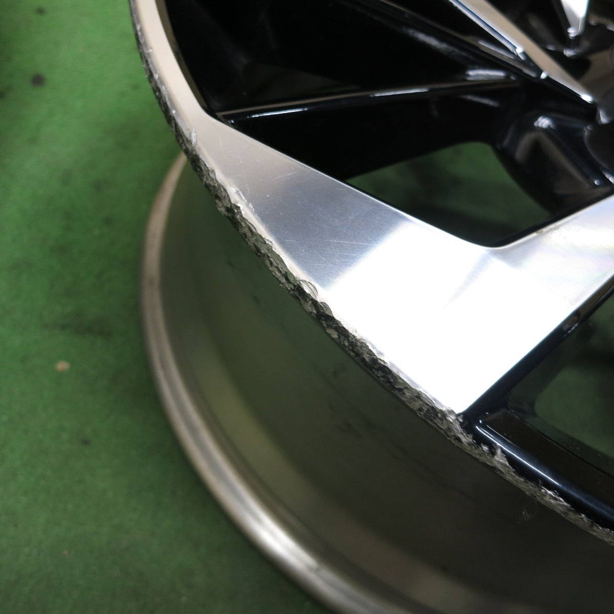 キレイ★三菱 アウトランダー PHEV 純正 ENKEI ホイール 20インチ エンケイ 20×8J PCD114.3/5H★5110505ナホ