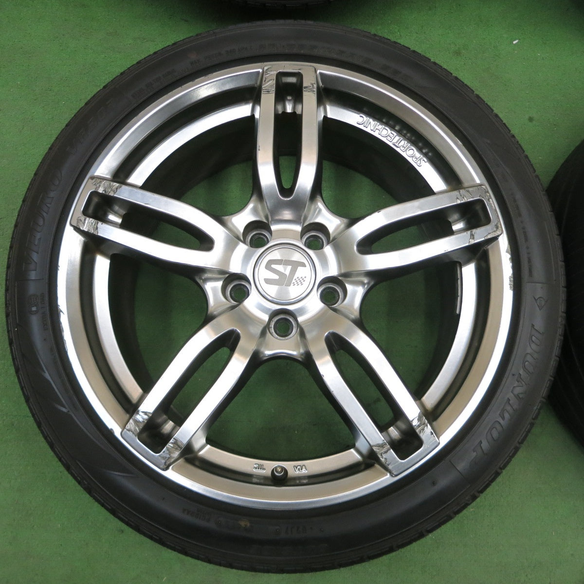 4本価格★アウディ 等 SPORTECHNIC 225/45R18 ダンロップ VEURO VE303 スポーツテクニック 18インチ PCD112/5H★5042909ナノ
