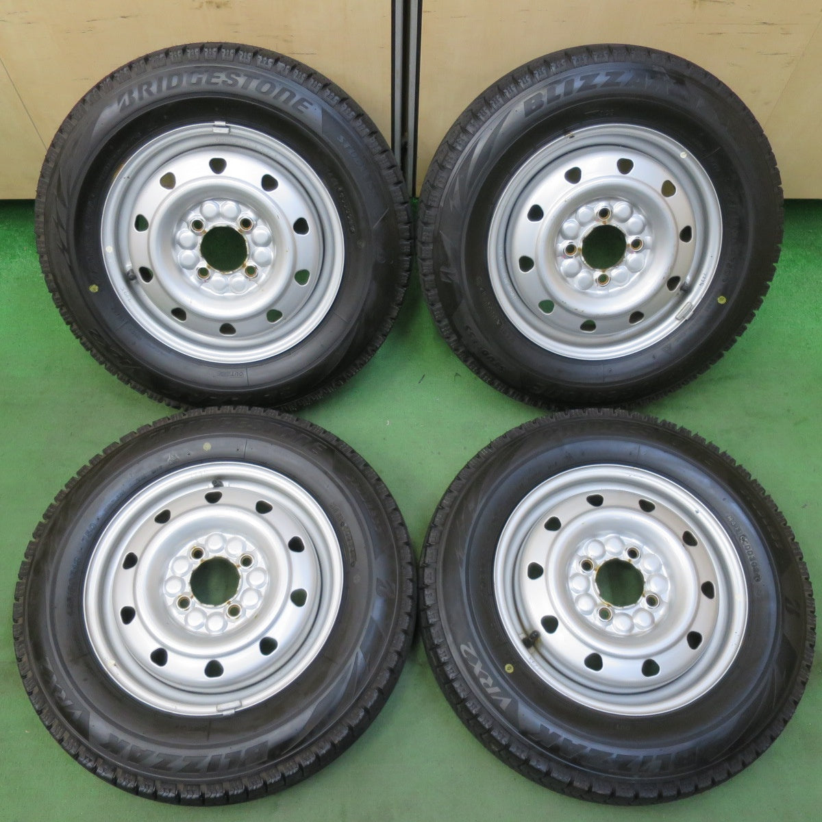 バリ溝!24年!ほぼ10分★スタッドレス 145/80R13 ブリヂストン ブリザック VRX2 TOPY スチール ホイール 13インチ PCD100/4H★5051504イス