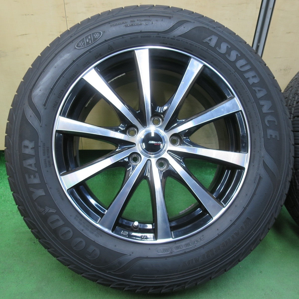 バリ溝 綺麗 9分★スタッドレス 225/65R17 グッドイヤー アシュアランス ウェザーレディ Galeria GS01 PCD114.3/5H★5011311イノ