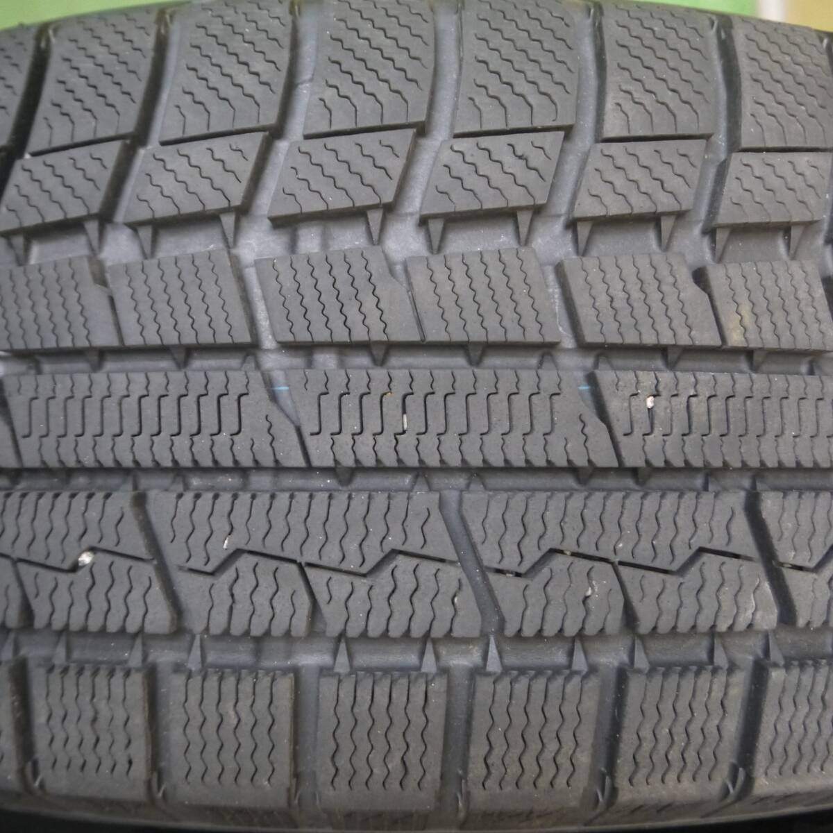 バリ溝!20年!9.5分★スタッドレス 225/65R17 トーヨー ウインター トランパス TX 17インチ ハリアー RAV4 等★4042304Hスタ