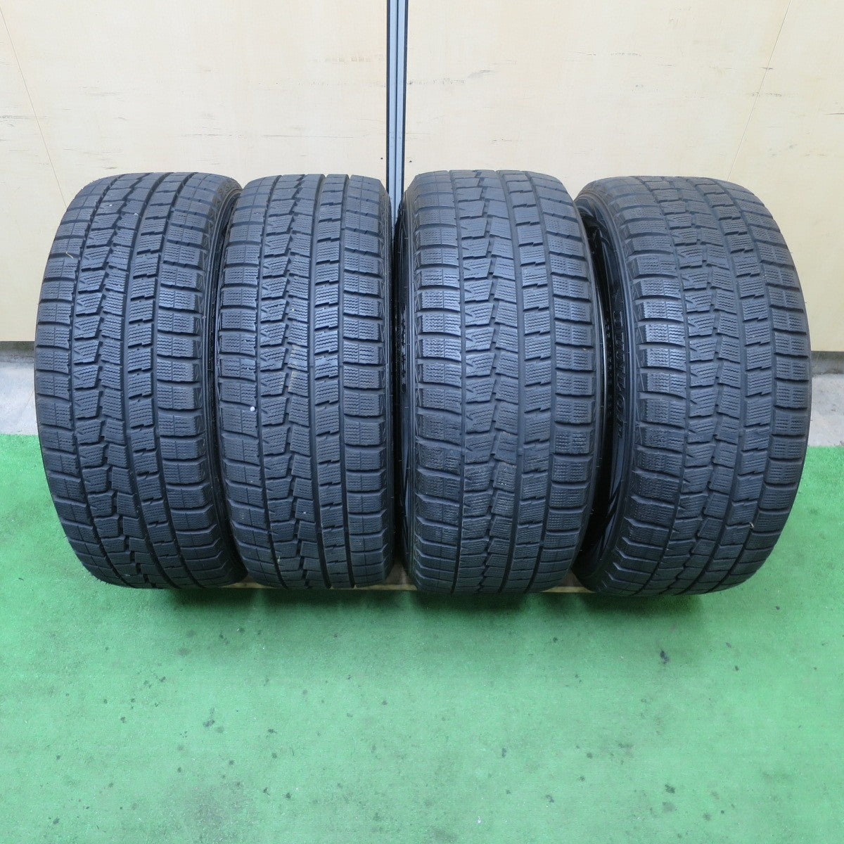バリ溝!9.5分以上★ポルシェ 等 ATS 235/45R18 255/45R18 スタッドレス ダンロップ ウインターマックス WM01 18インチ PCD130/5H★5060503TTス